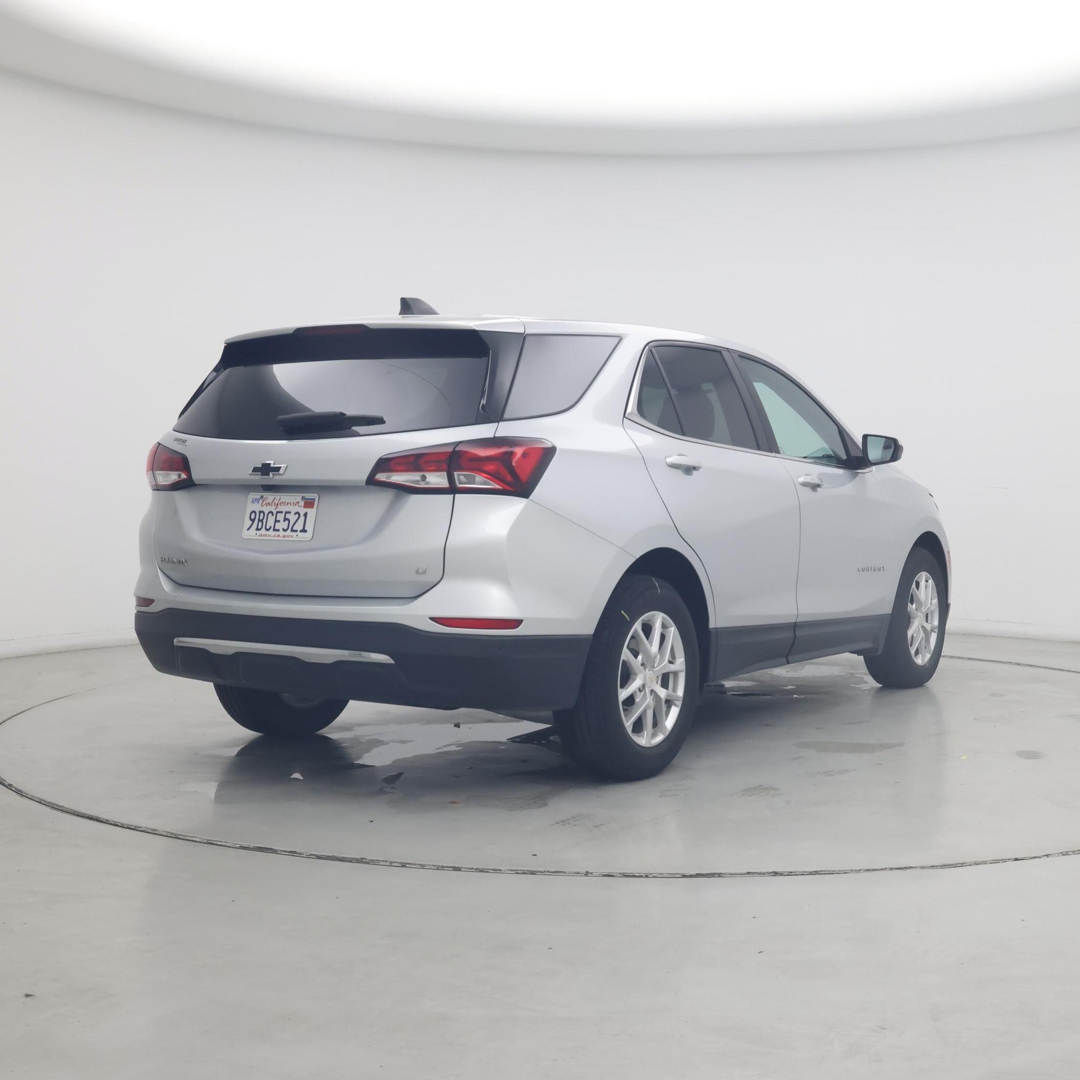 Thumbnail: 2022 Chevrolet Equinox - 8