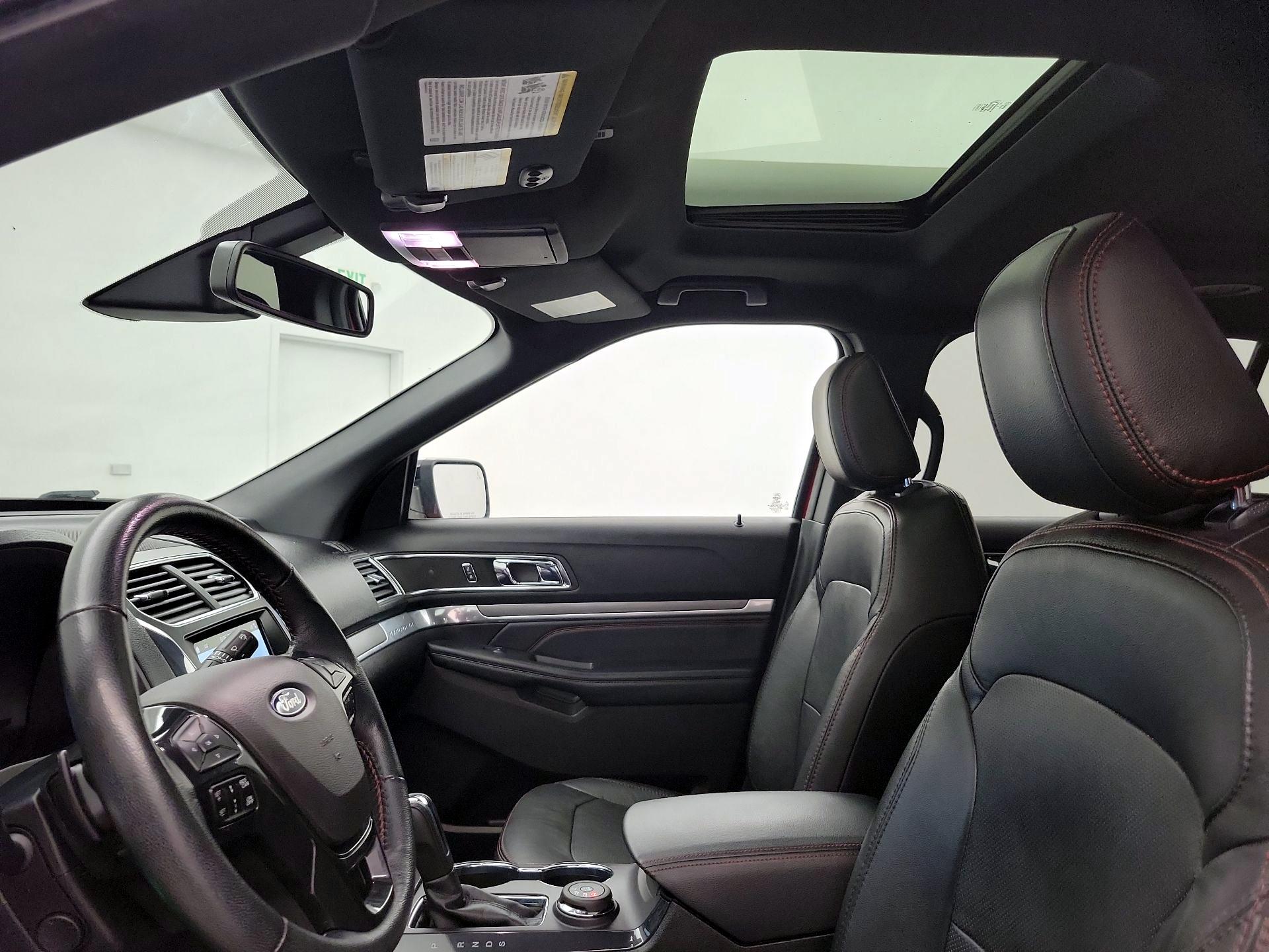 Thumbnail: 2018 Ford Explorer - 20