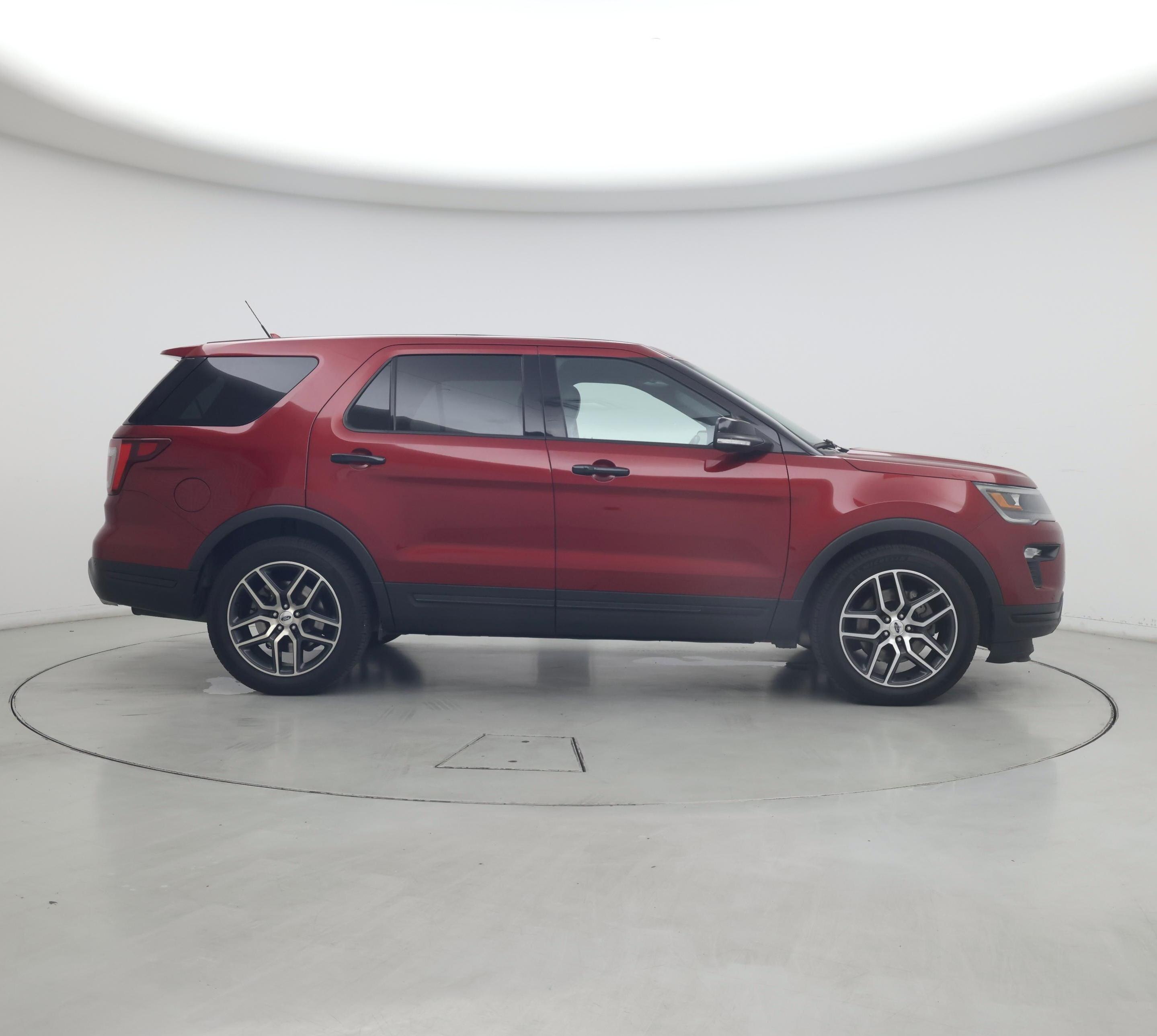 Thumbnail: 2018 Ford Explorer - 7