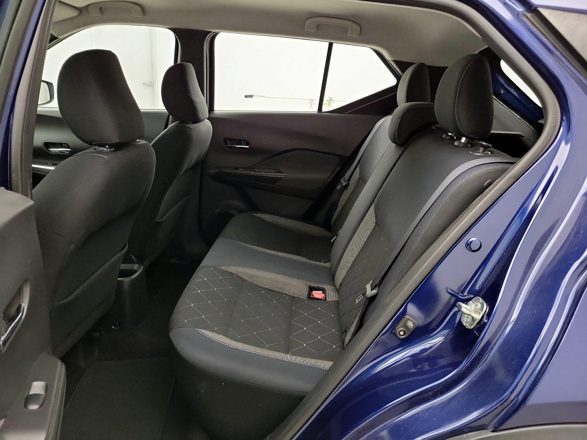 Thumbnail: 2019 Nissan Kicks - 19