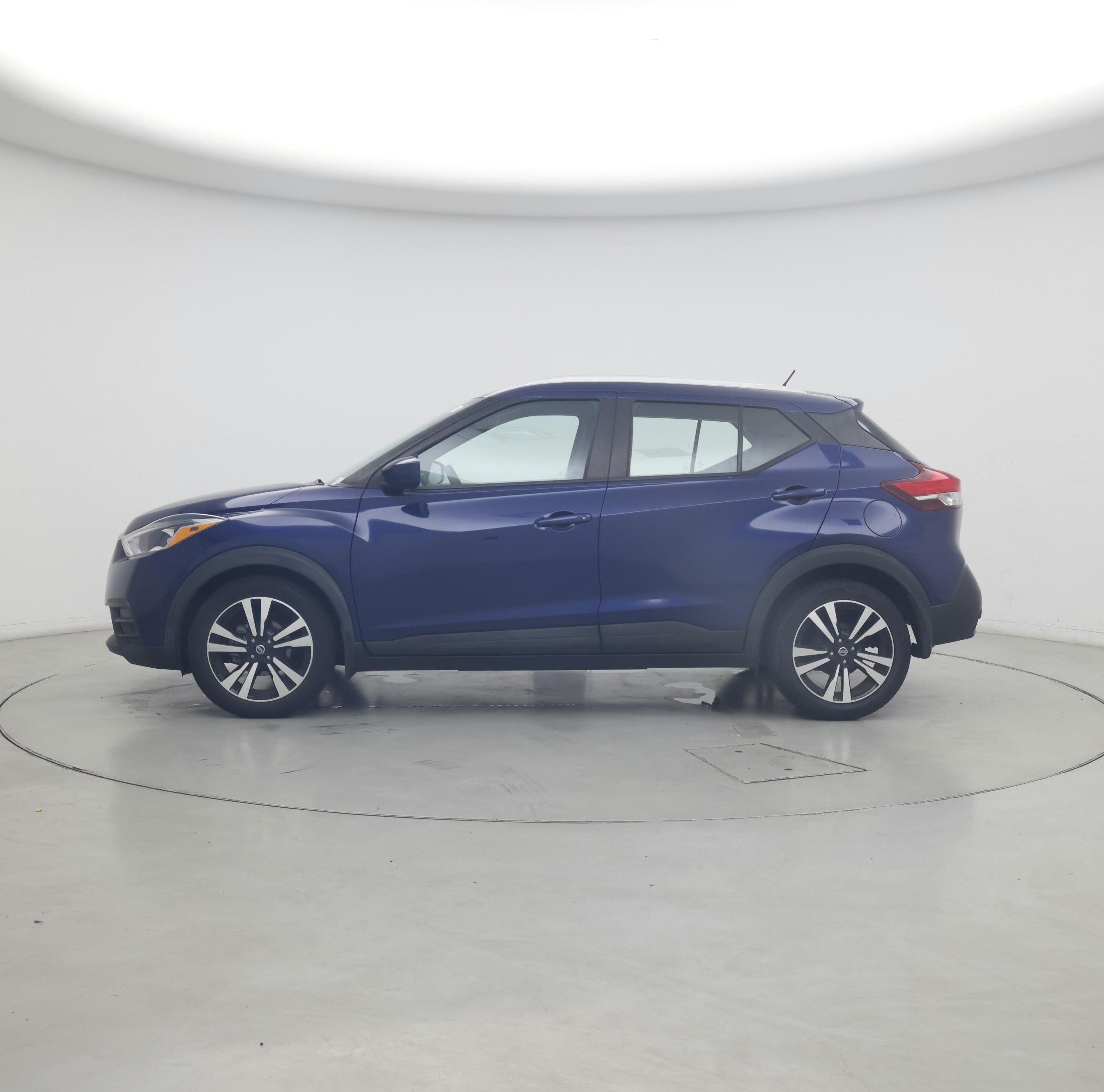 Thumbnail: 2019 Nissan Kicks - 3