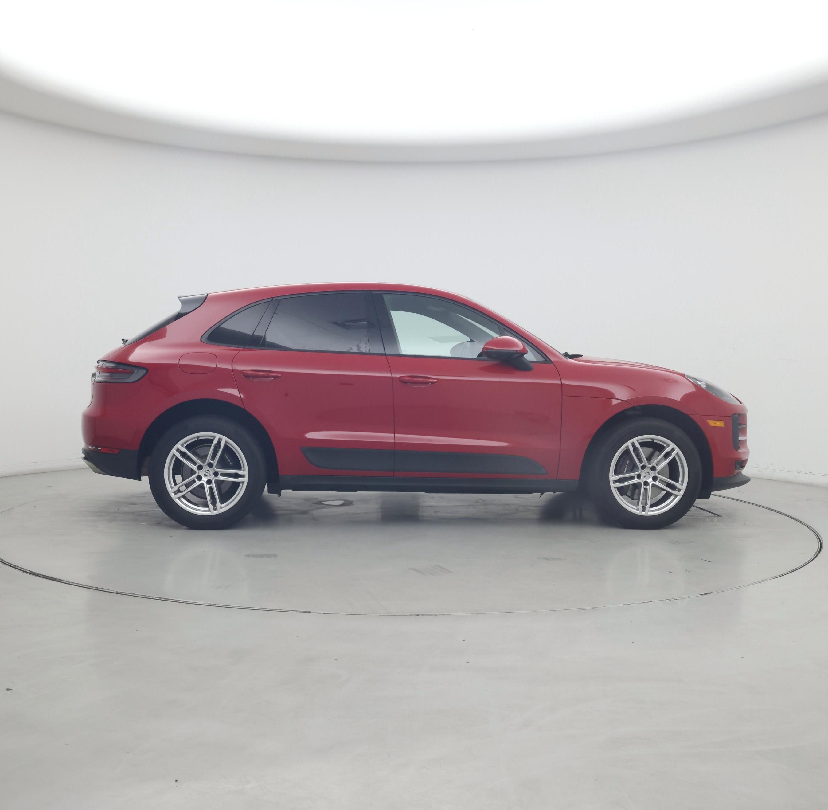 Thumbnail: 2021 Porsche Macan - 7