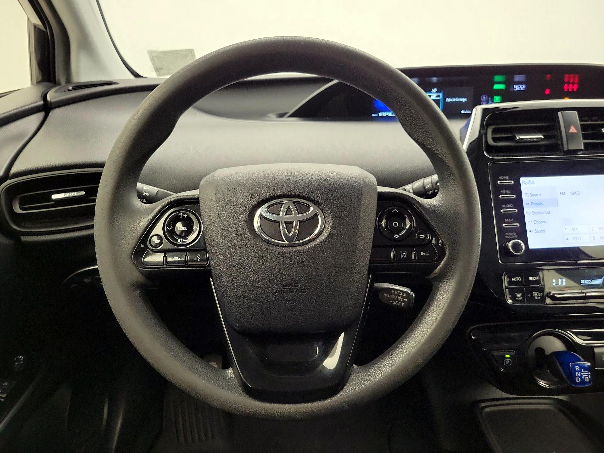 Thumbnail: 2020 Toyota Prius - 10