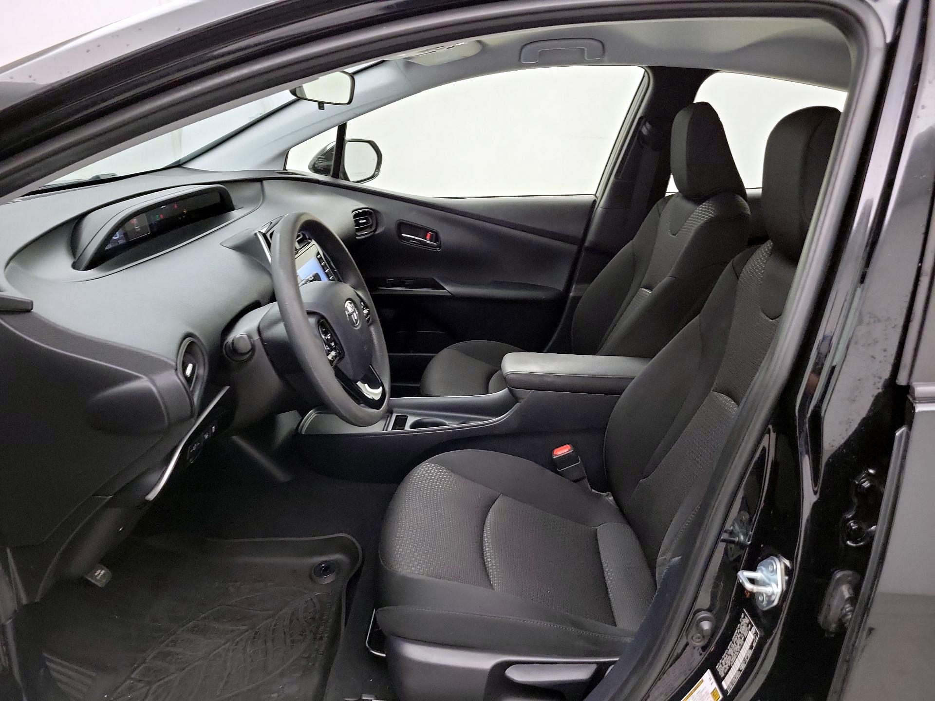 Thumbnail: 2020 Toyota Prius - 11