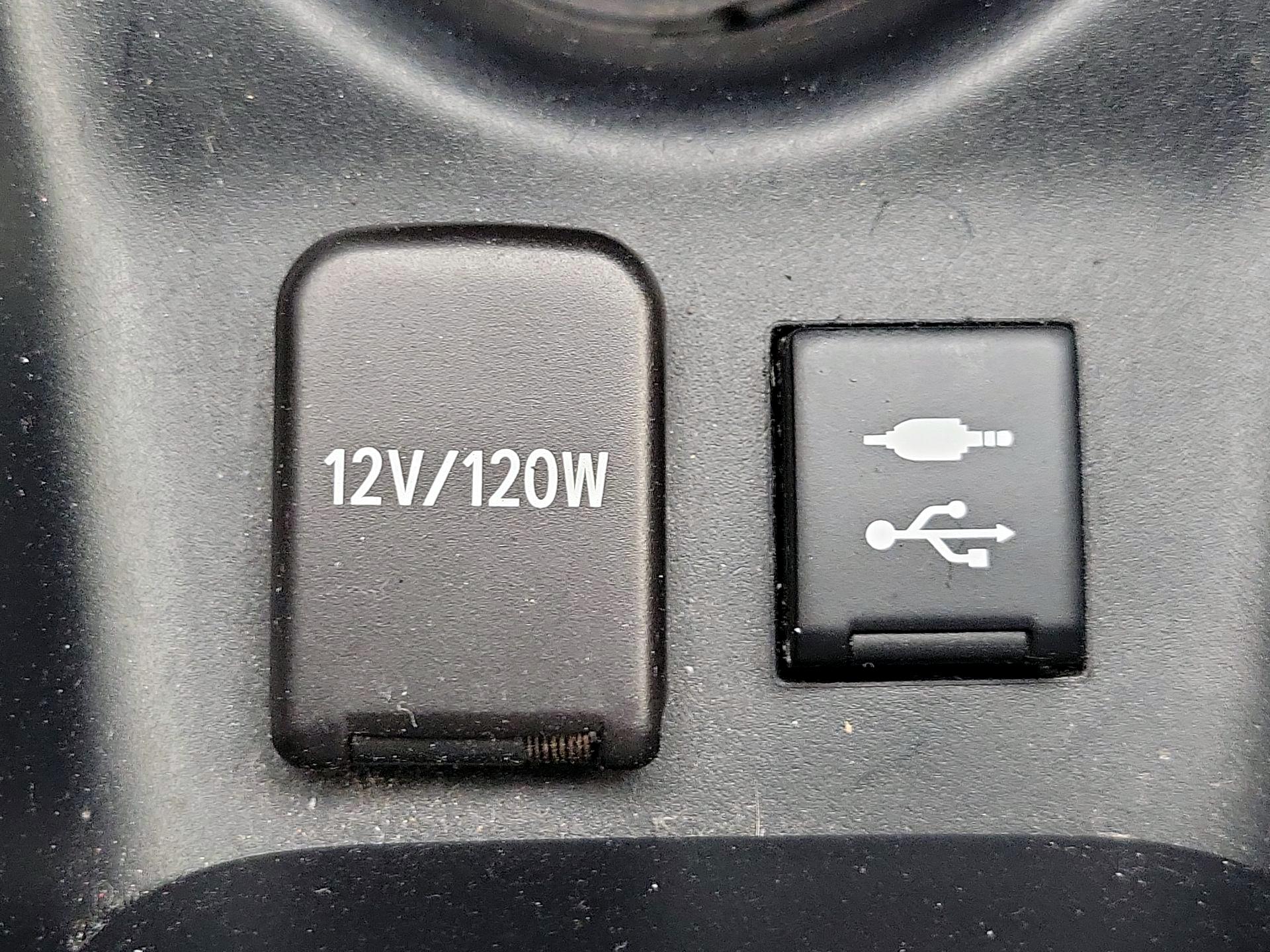 Thumbnail: 2020 Toyota Prius - 18