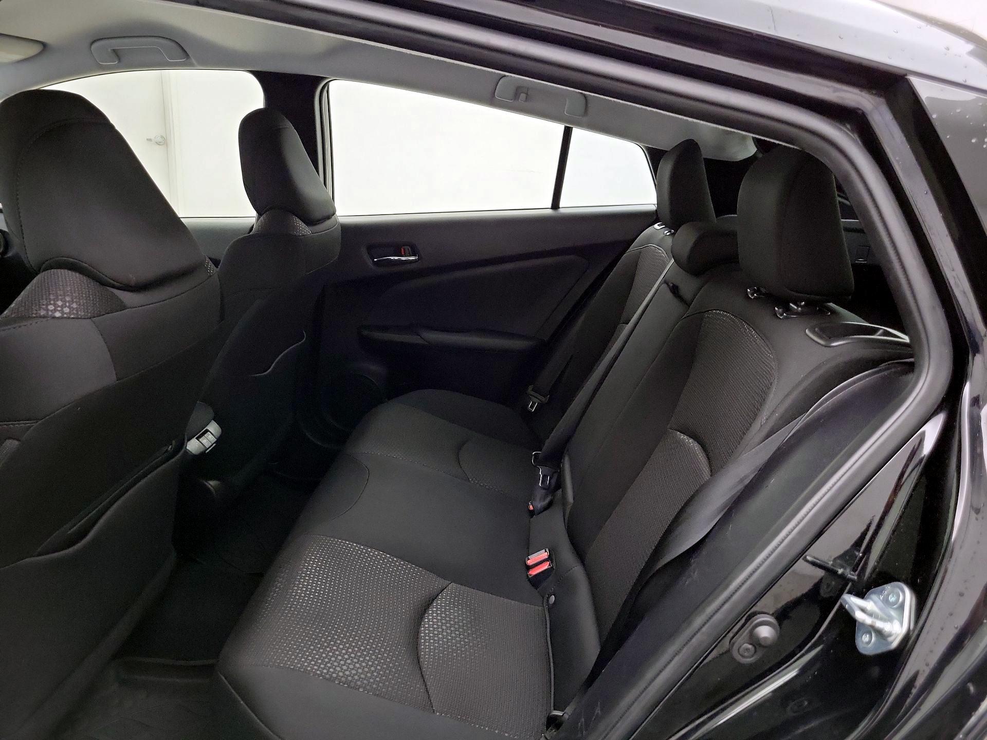 Thumbnail: 2020 Toyota Prius - 19