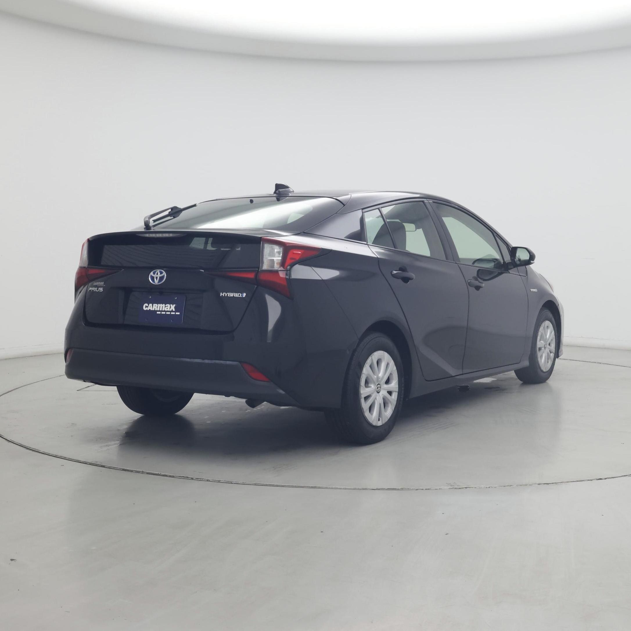 Thumbnail: 2020 Toyota Prius - 8