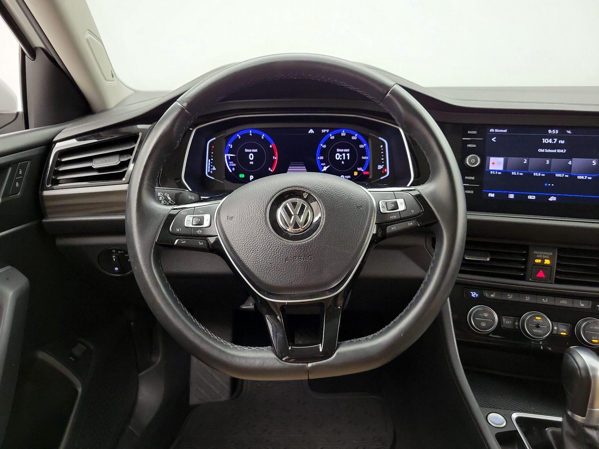 Thumbnail: 2019 Volkswagen Jetta - 10