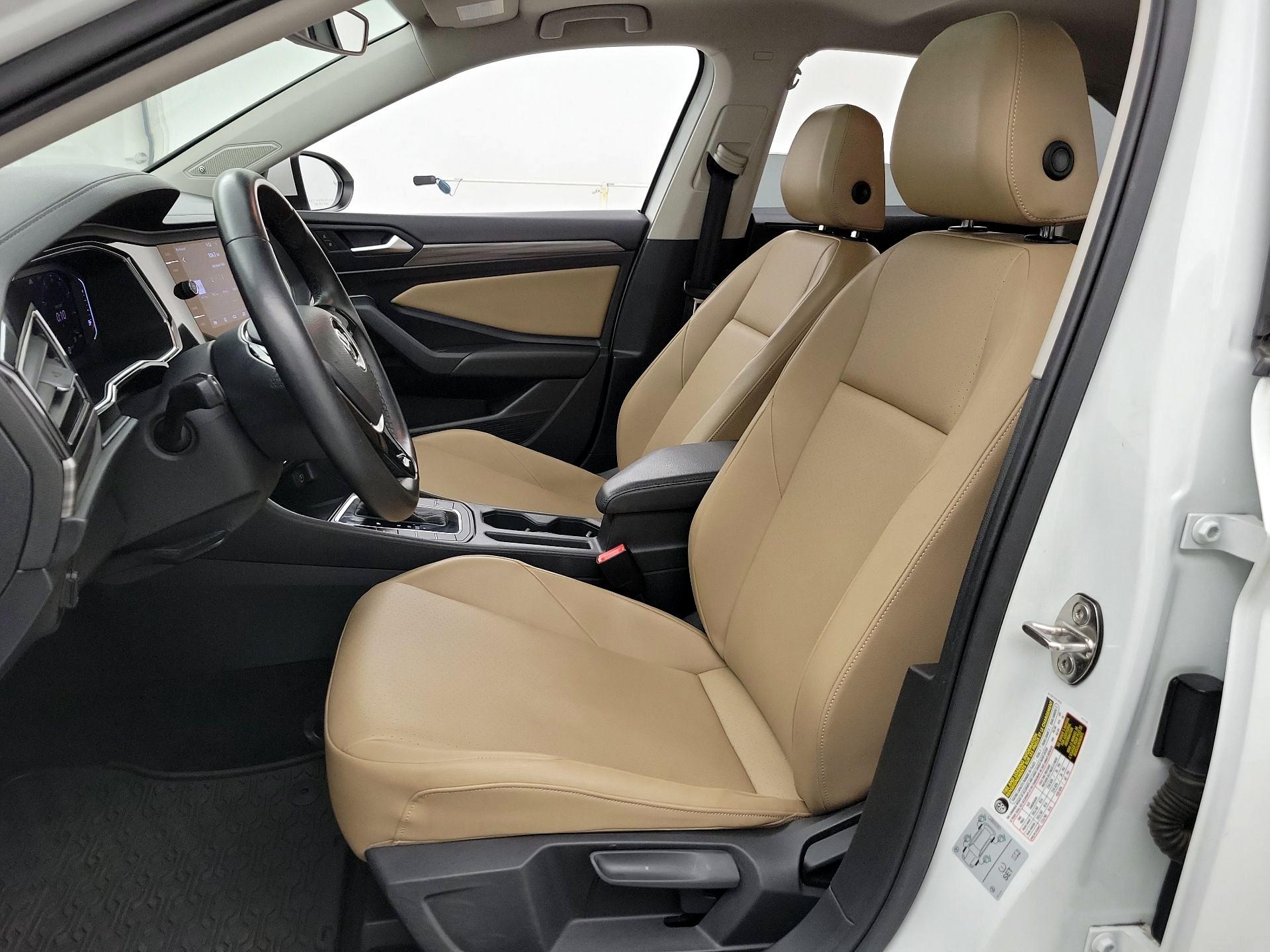 Thumbnail: 2019 Volkswagen Jetta - 11