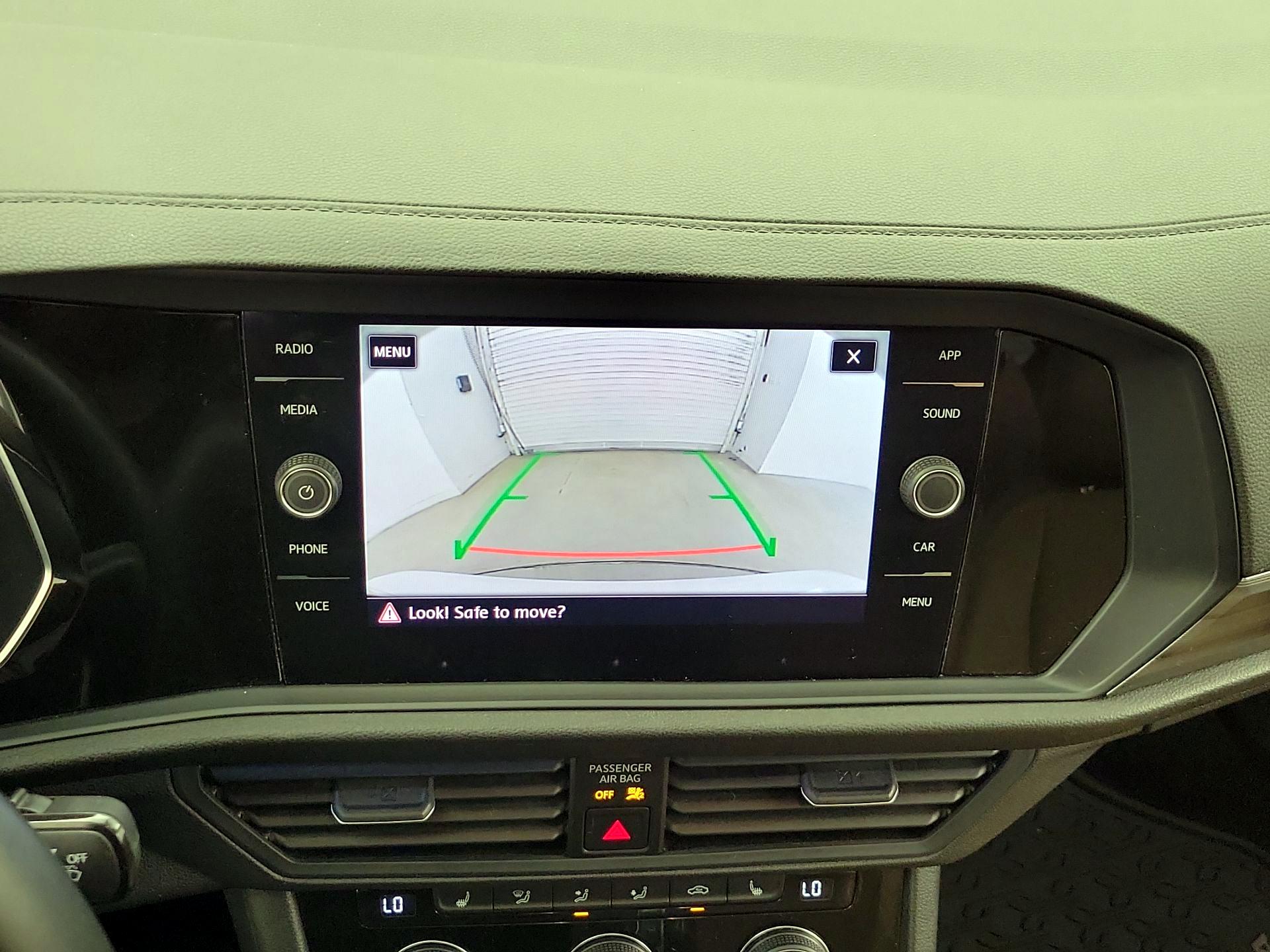 Thumbnail: 2019 Volkswagen Jetta - 14