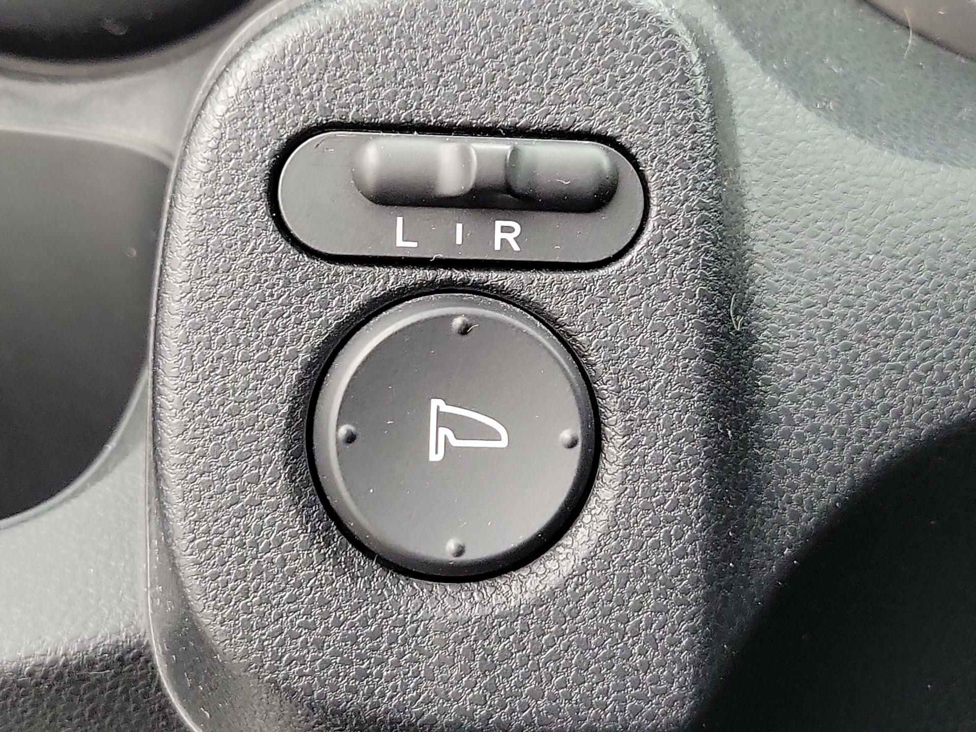 Thumbnail: 2013 Honda Fit - 13