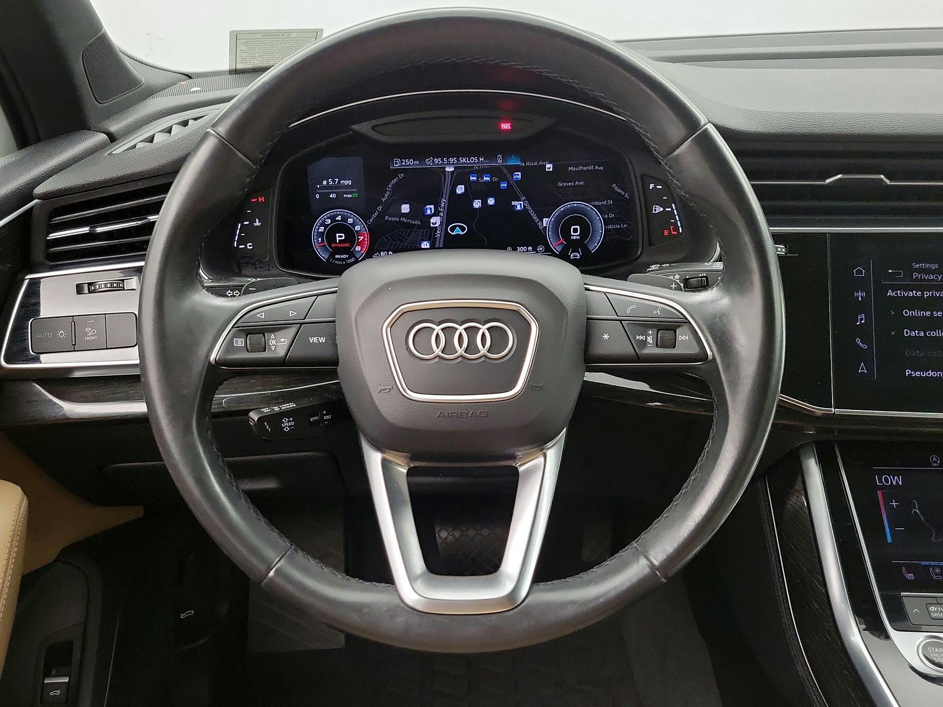 Thumbnail: 2021 Audi Q7 - 10