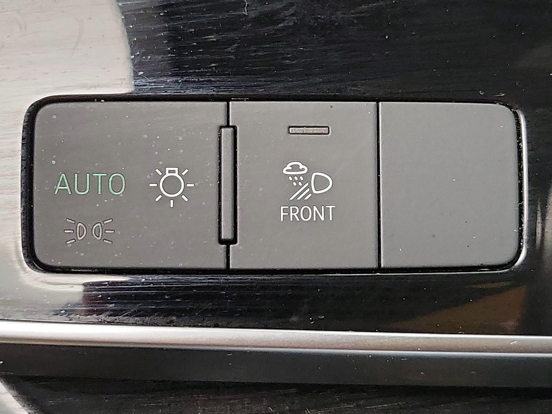 Thumbnail: 2021 Audi Q7 - 13