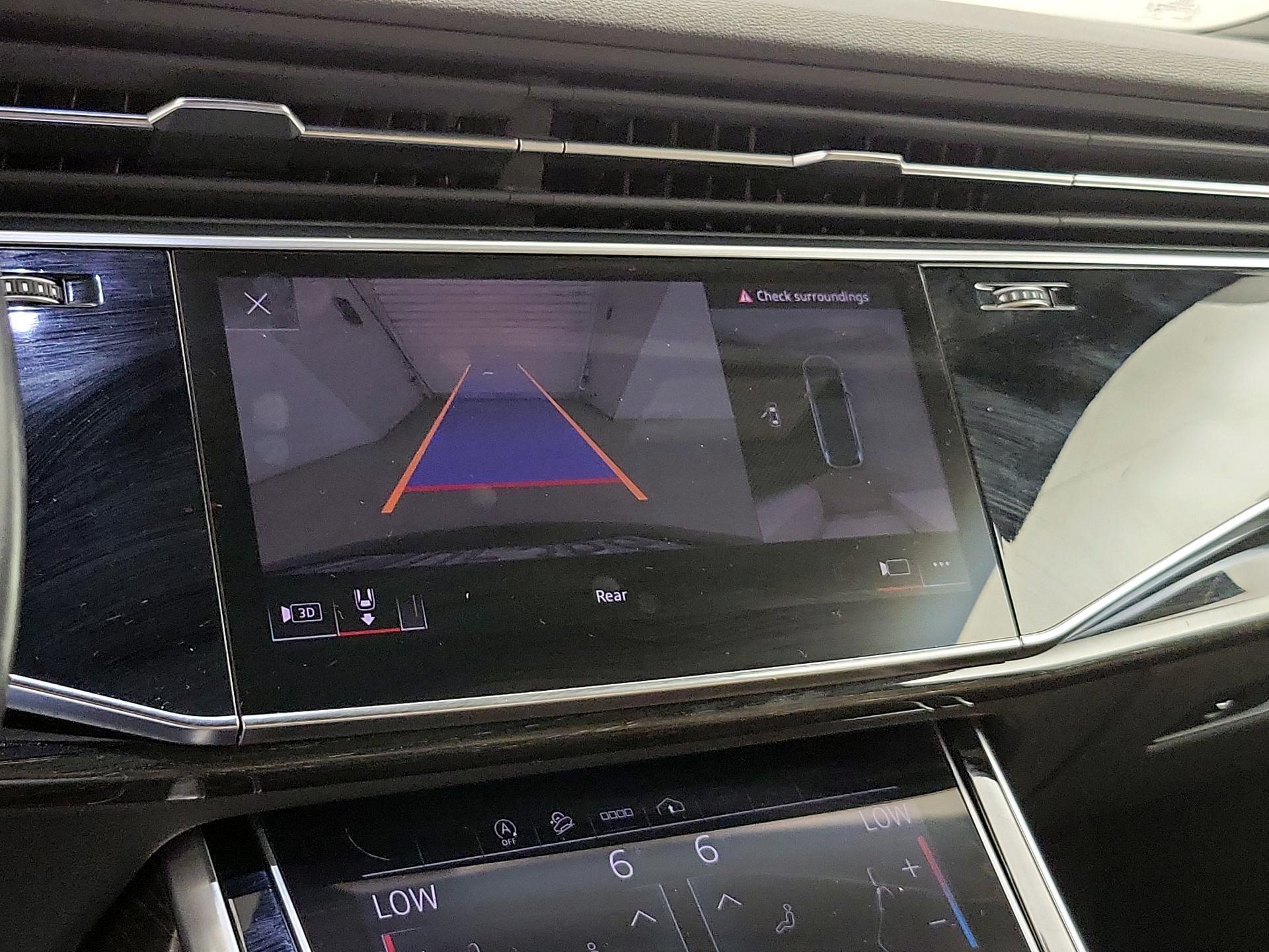 Thumbnail: 2021 Audi Q7 - 15