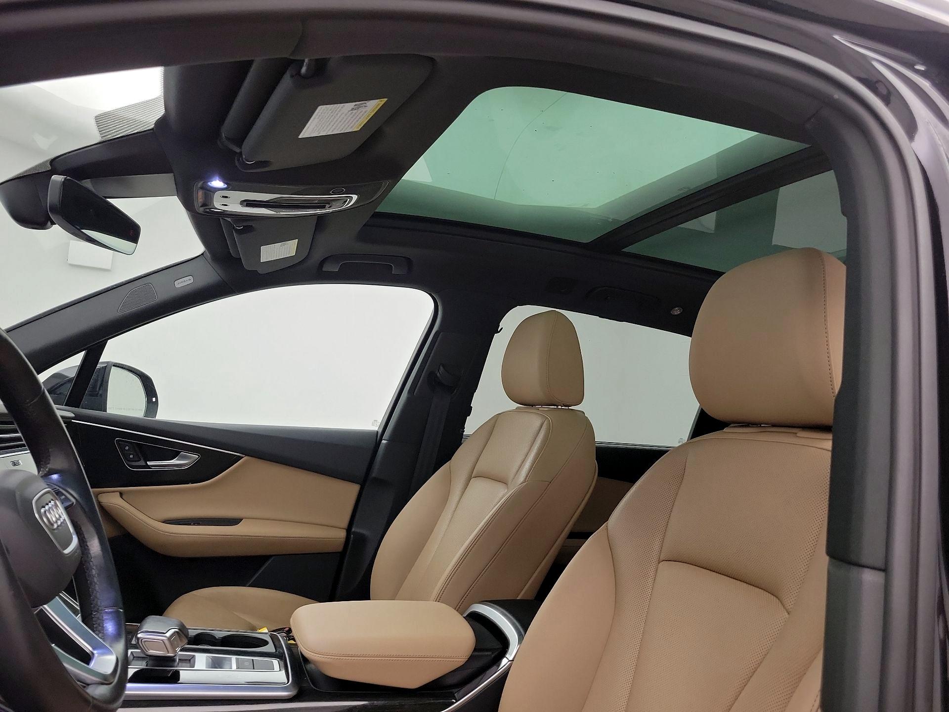 Thumbnail: 2021 Audi Q7 - 20