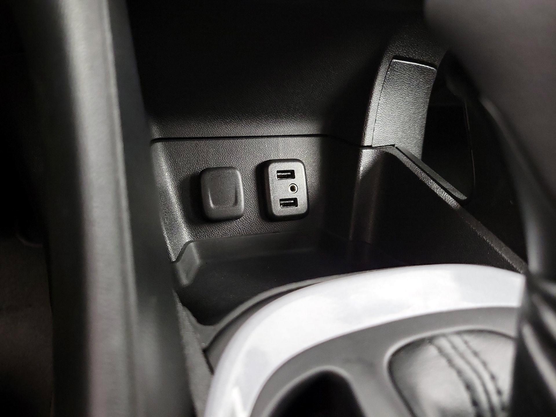 Thumbnail: 2017 Chevrolet Volt - 18