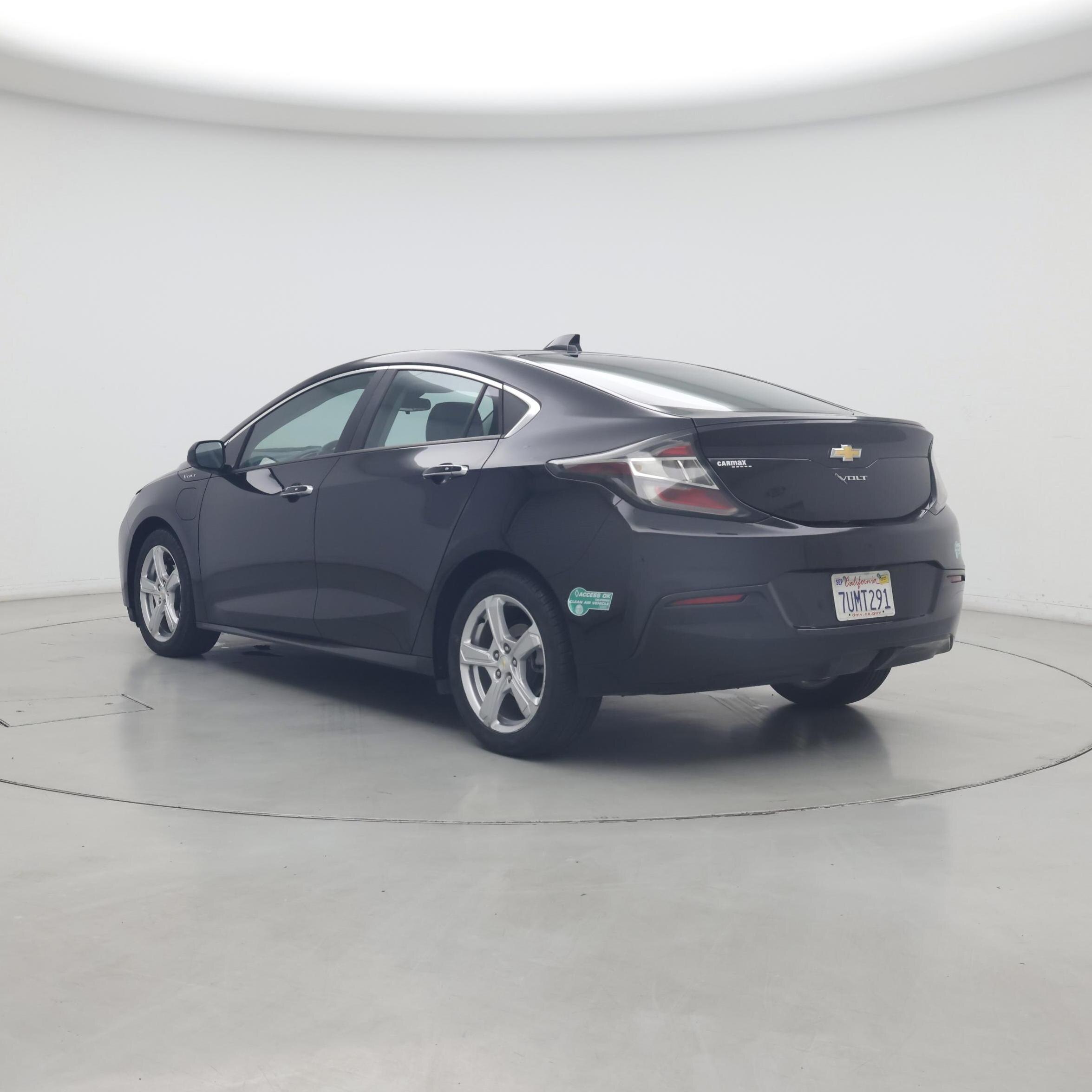 Thumbnail: 2017 Chevrolet Volt - 2