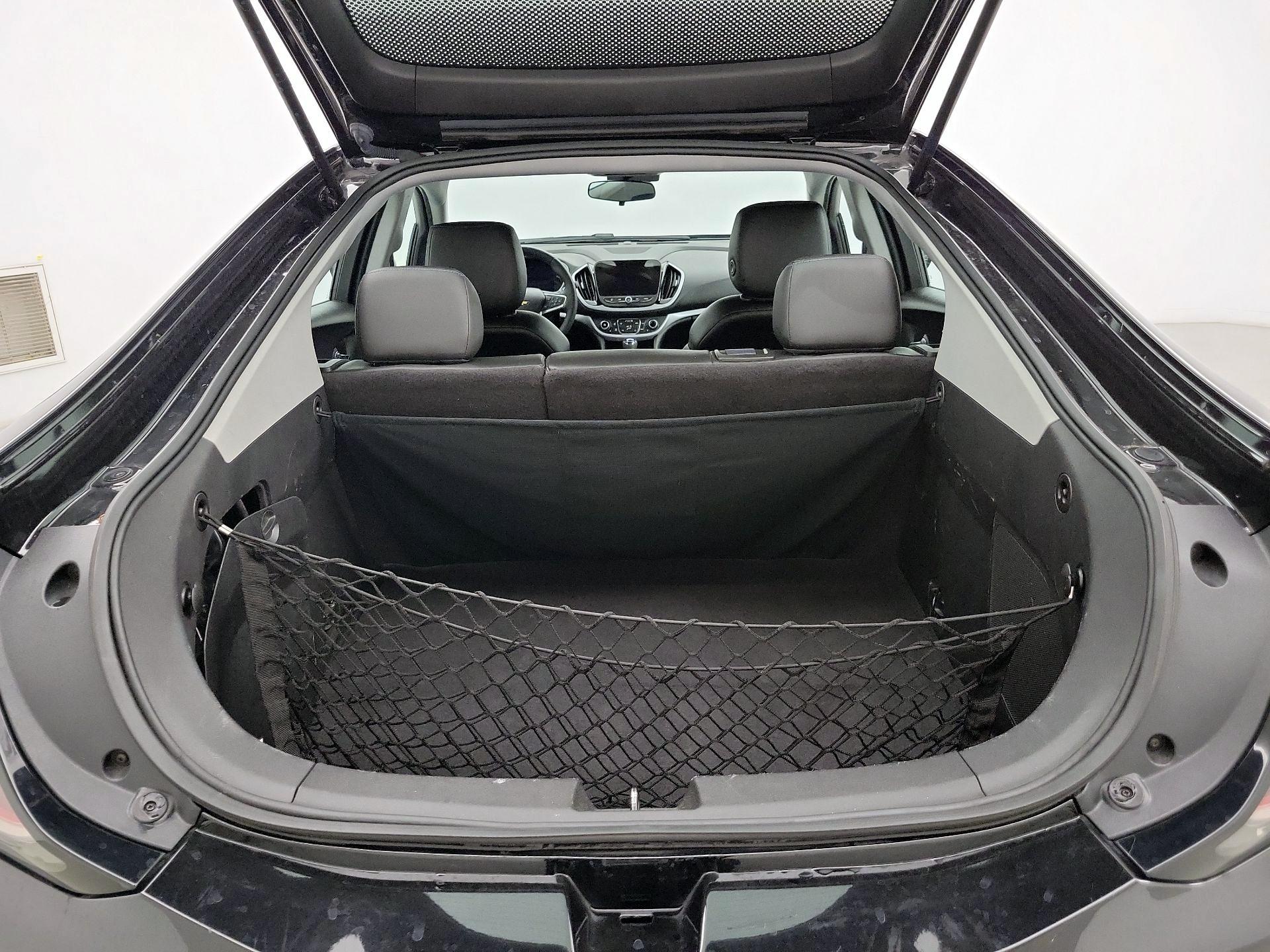 Thumbnail: 2017 Chevrolet Volt - 20