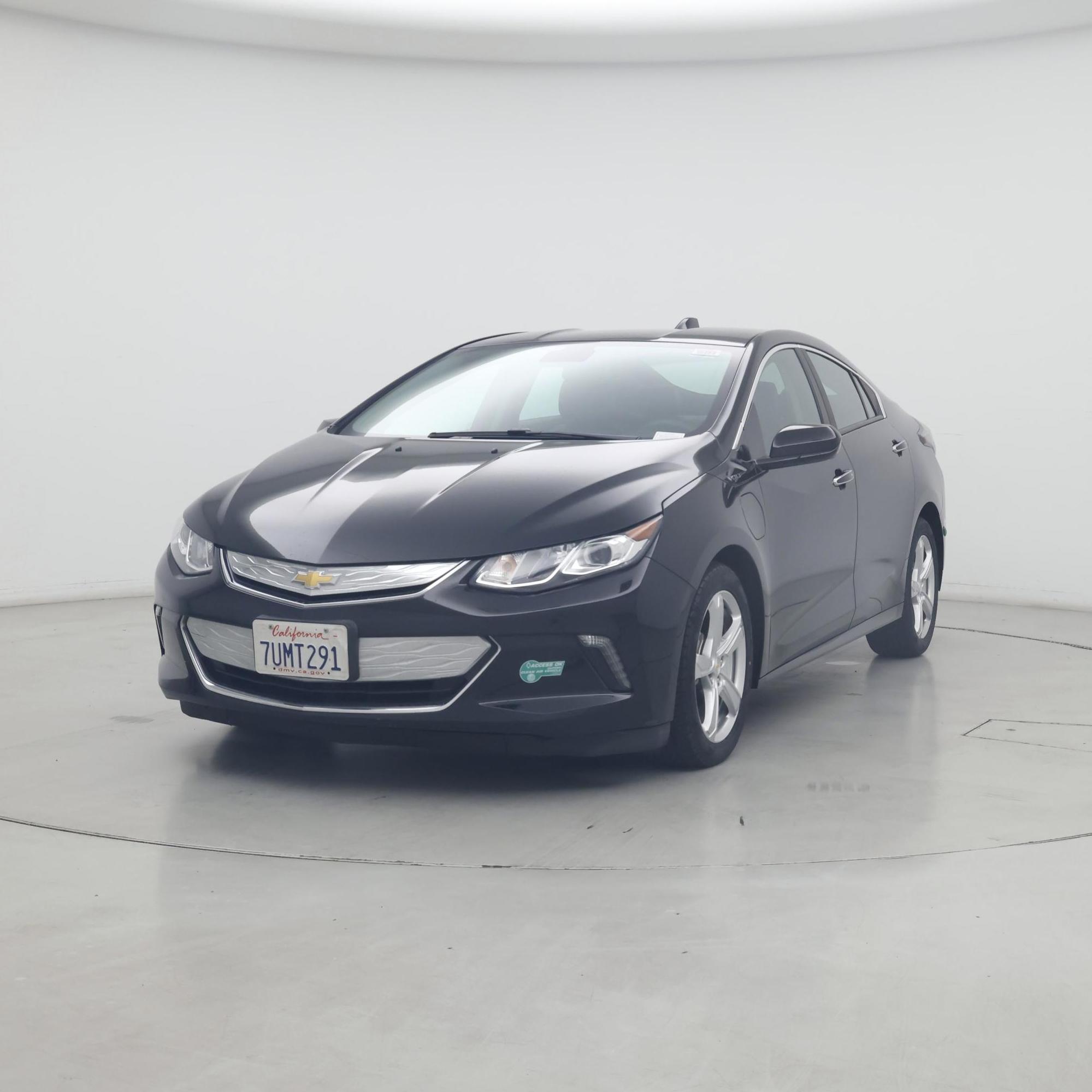 Thumbnail: 2017 Chevrolet Volt - 4