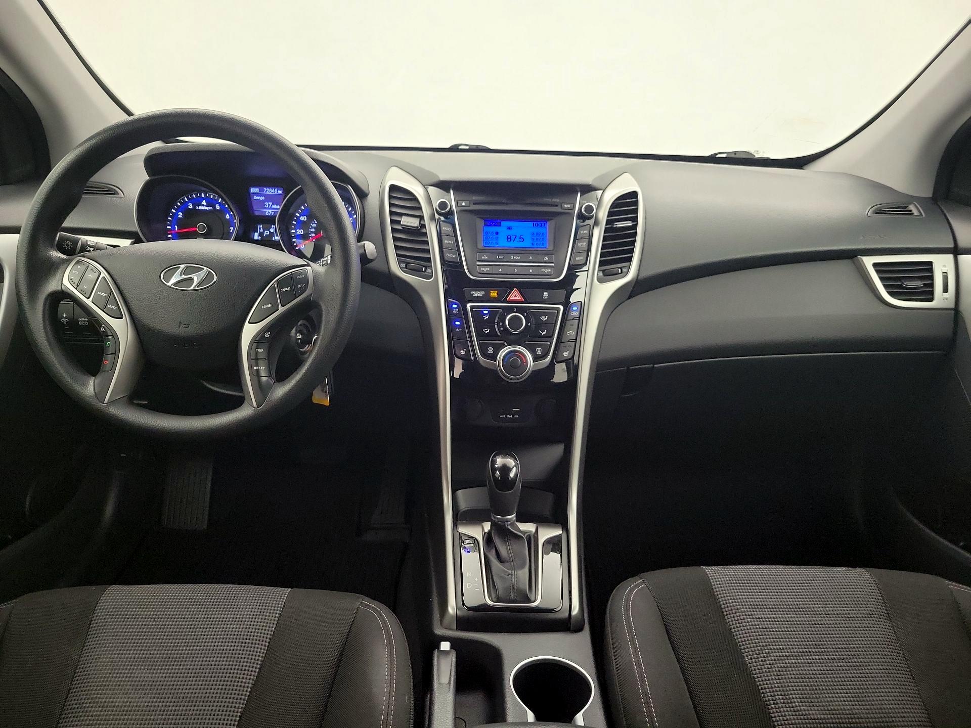 Thumbnail: 2016 Hyundai Elantra - 9