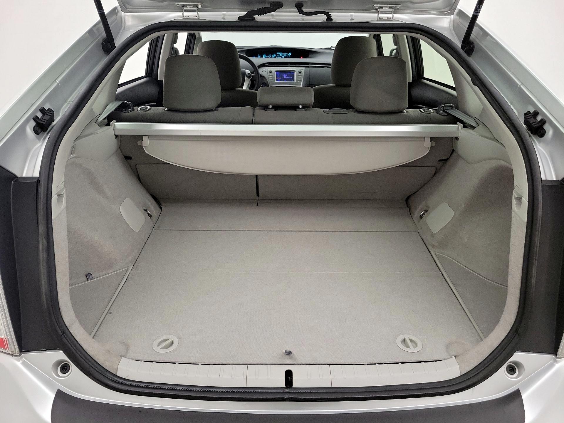 Thumbnail: 2015 Toyota Prius - 20