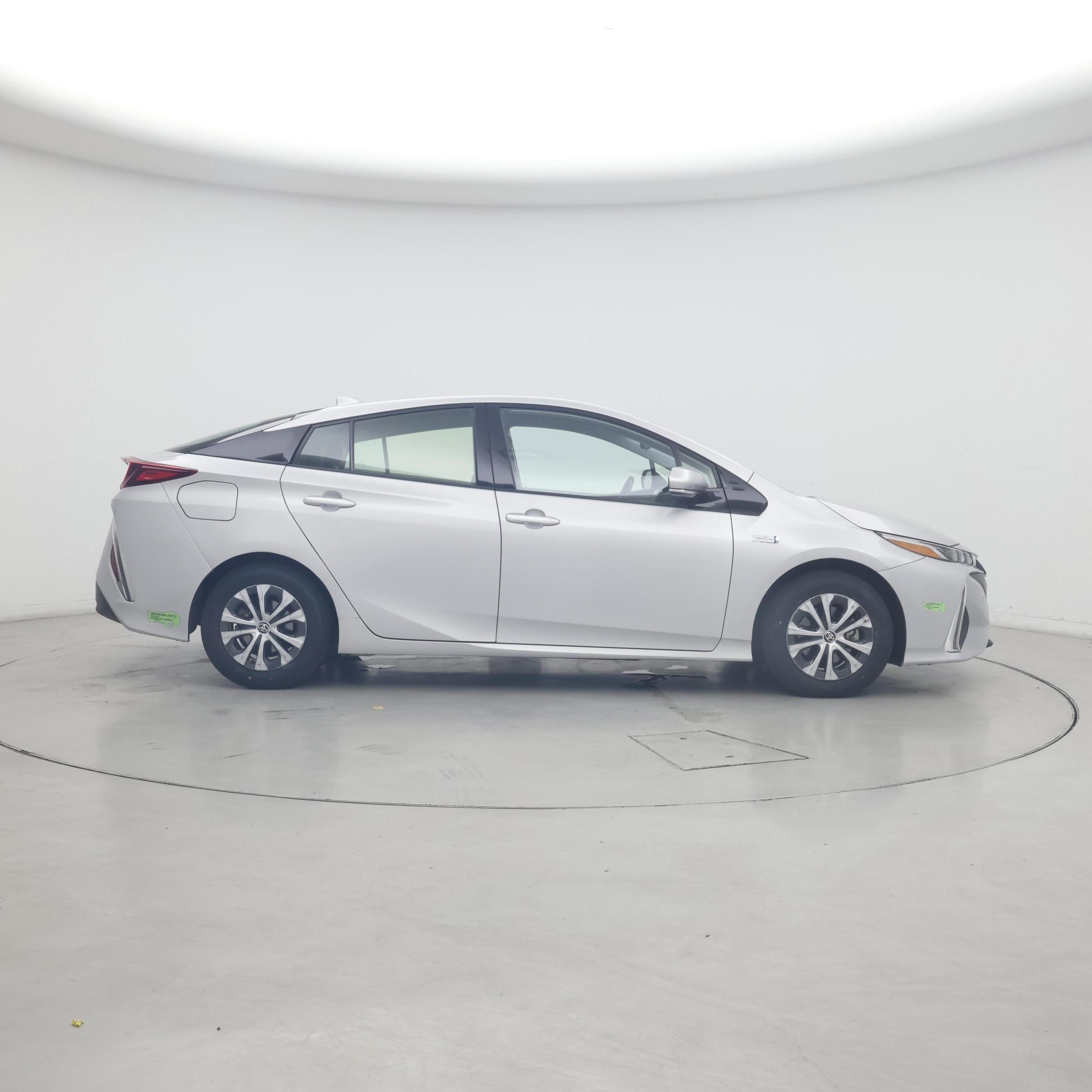 Thumbnail: 2020 Toyota Prius Prime - 7
