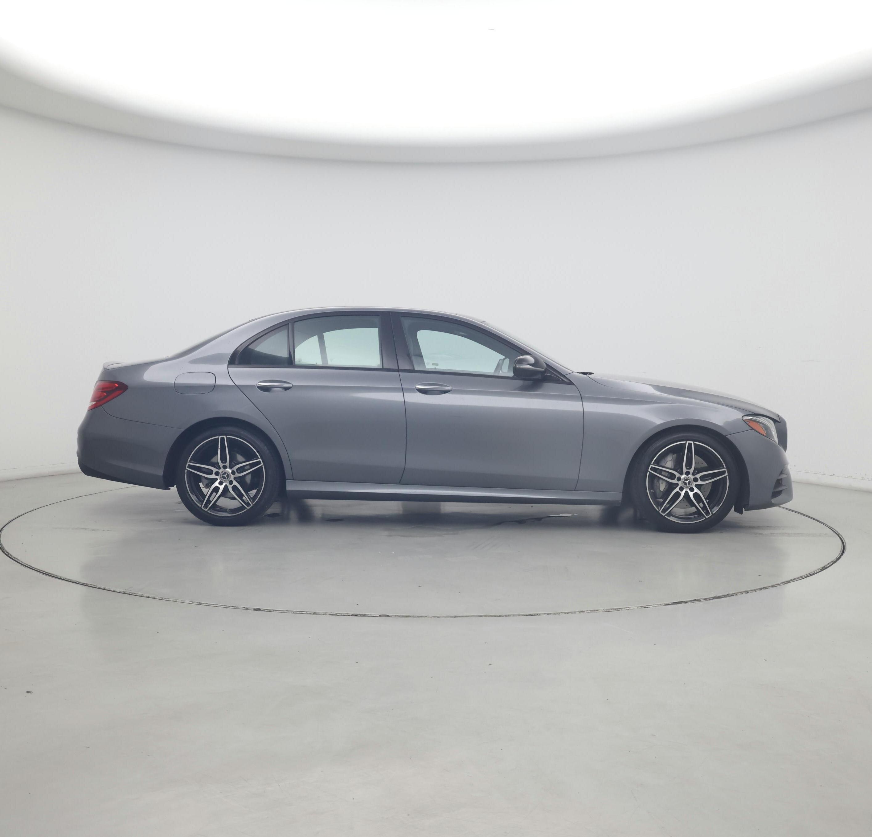 Thumbnail: 2019 Mercedes-Benz E-Class - 7