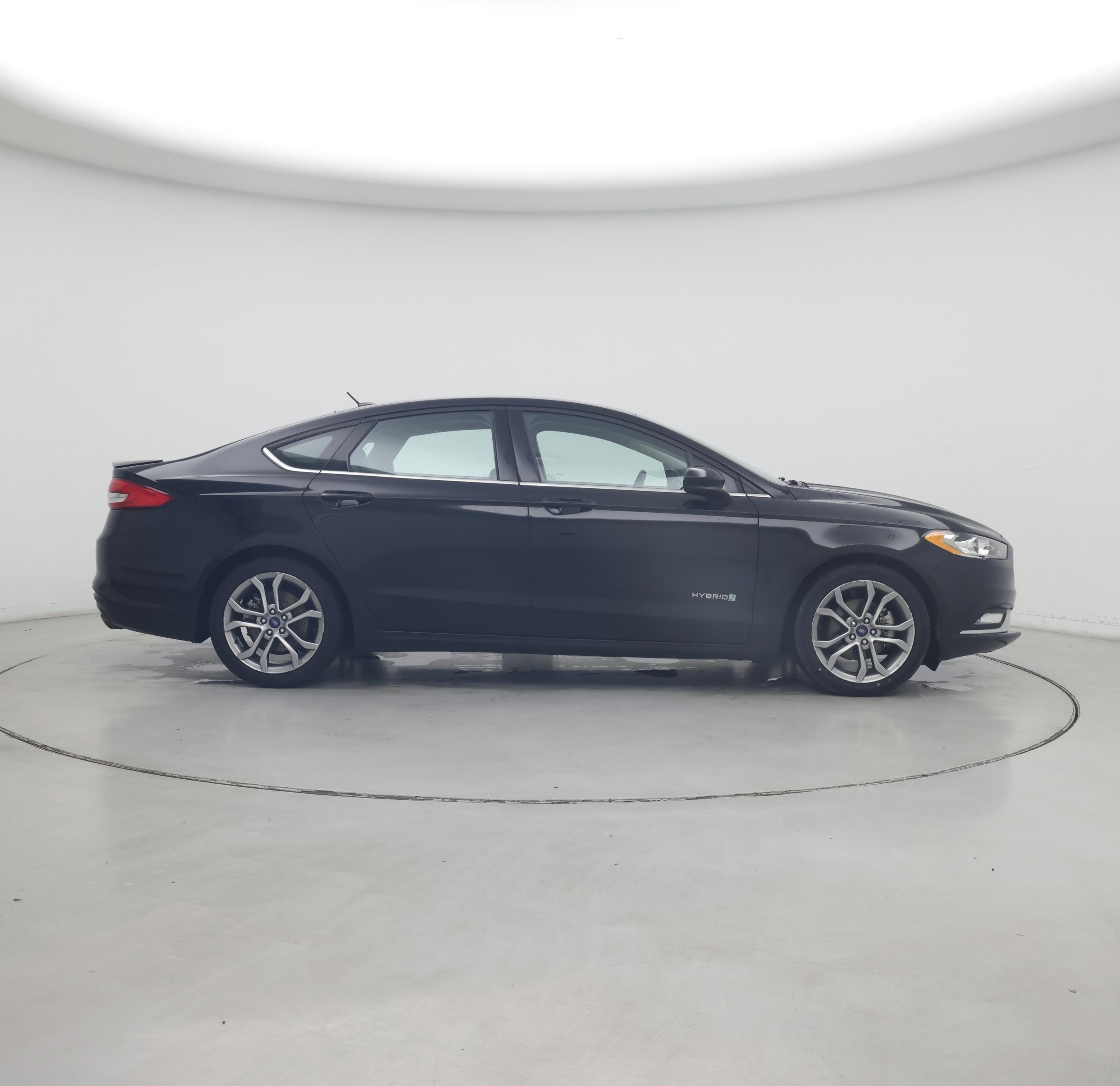Thumbnail: 2017 Ford Fusion - 7