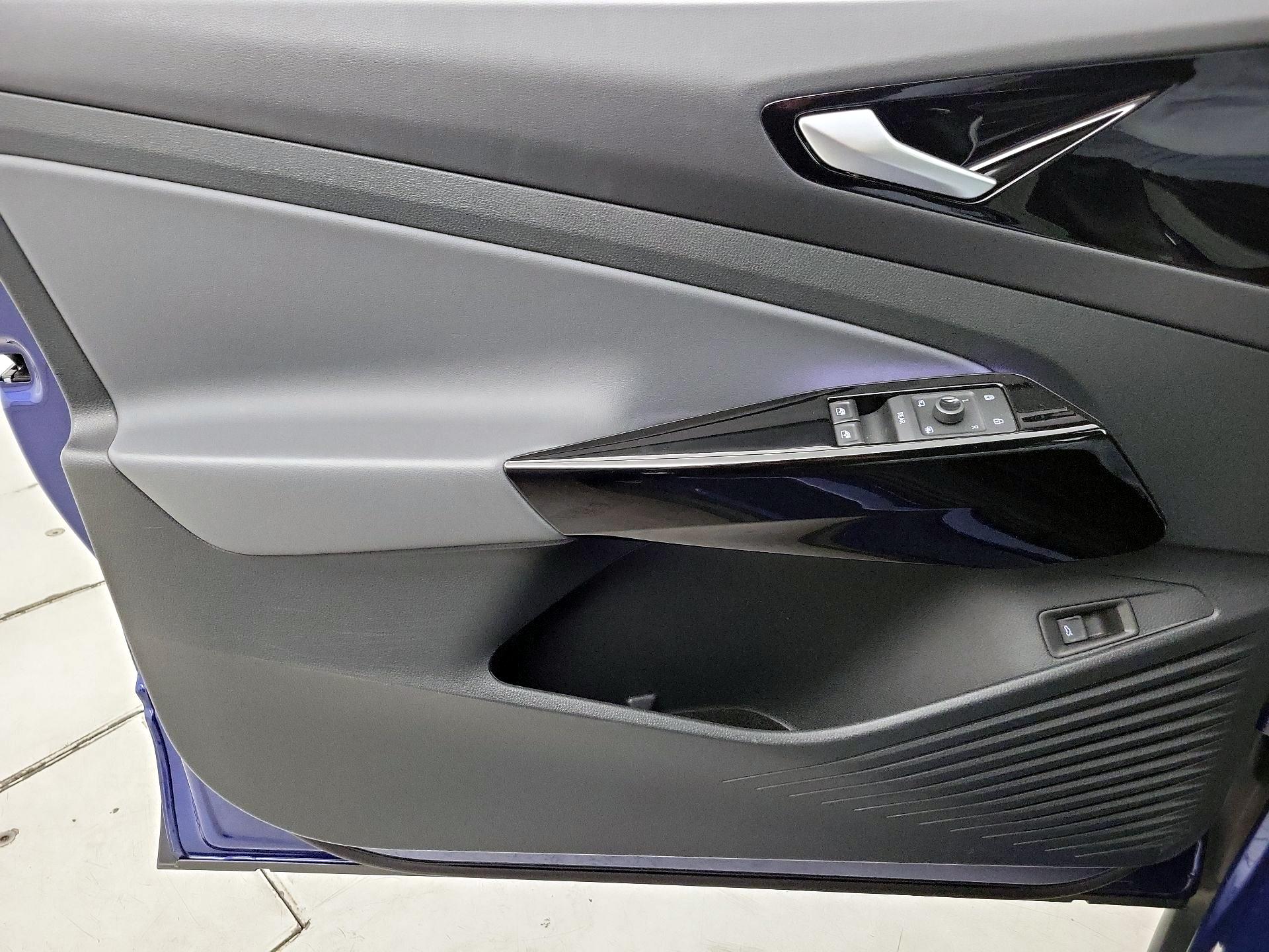 Thumbnail: 2022 Volkswagen ID.4 - 12
