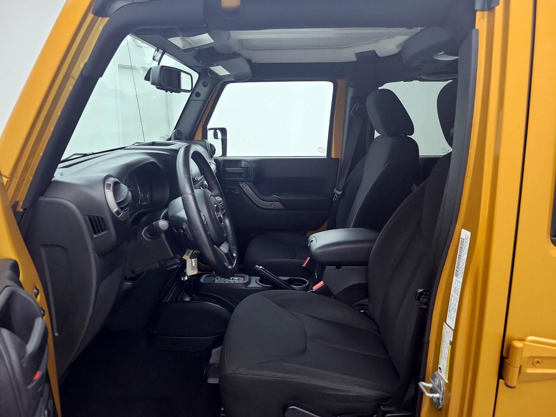 Thumbnail: 2014 Jeep Wrangler - 11