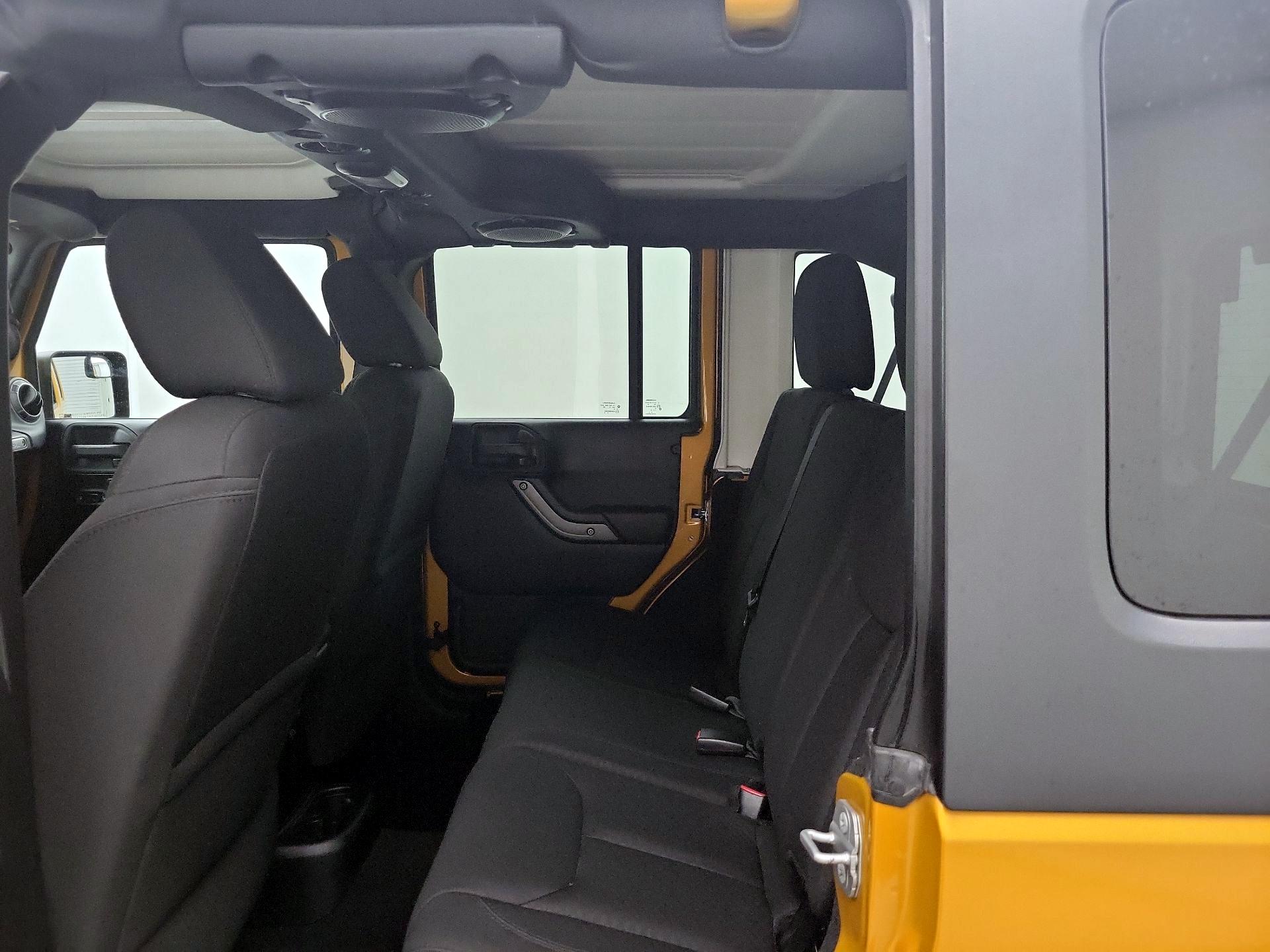 Thumbnail: 2014 Jeep Wrangler - 17