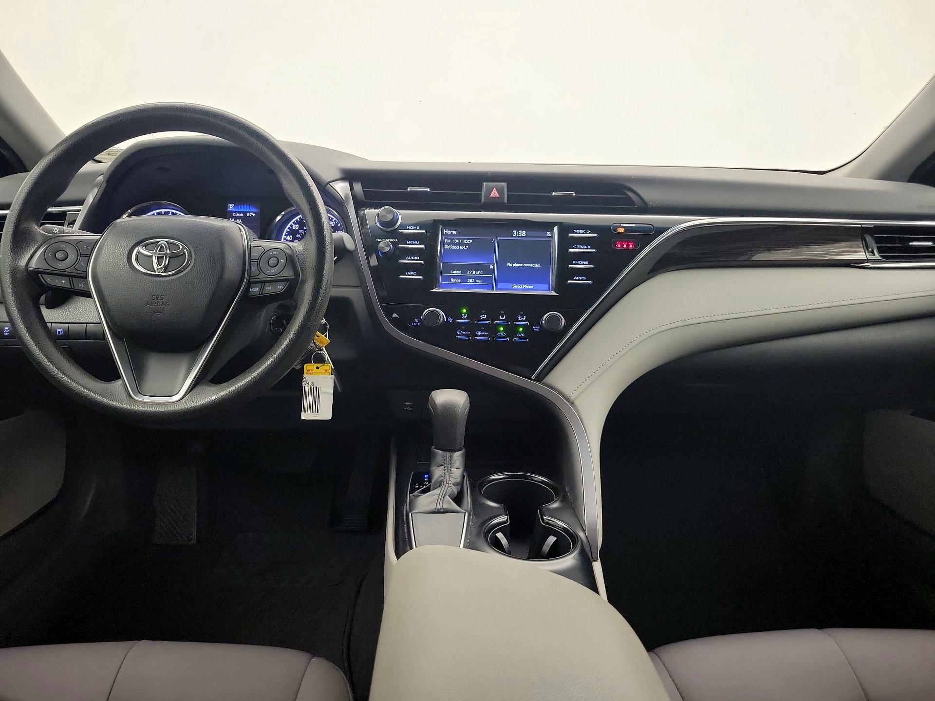 Thumbnail: 2018 Toyota Camry - 9
