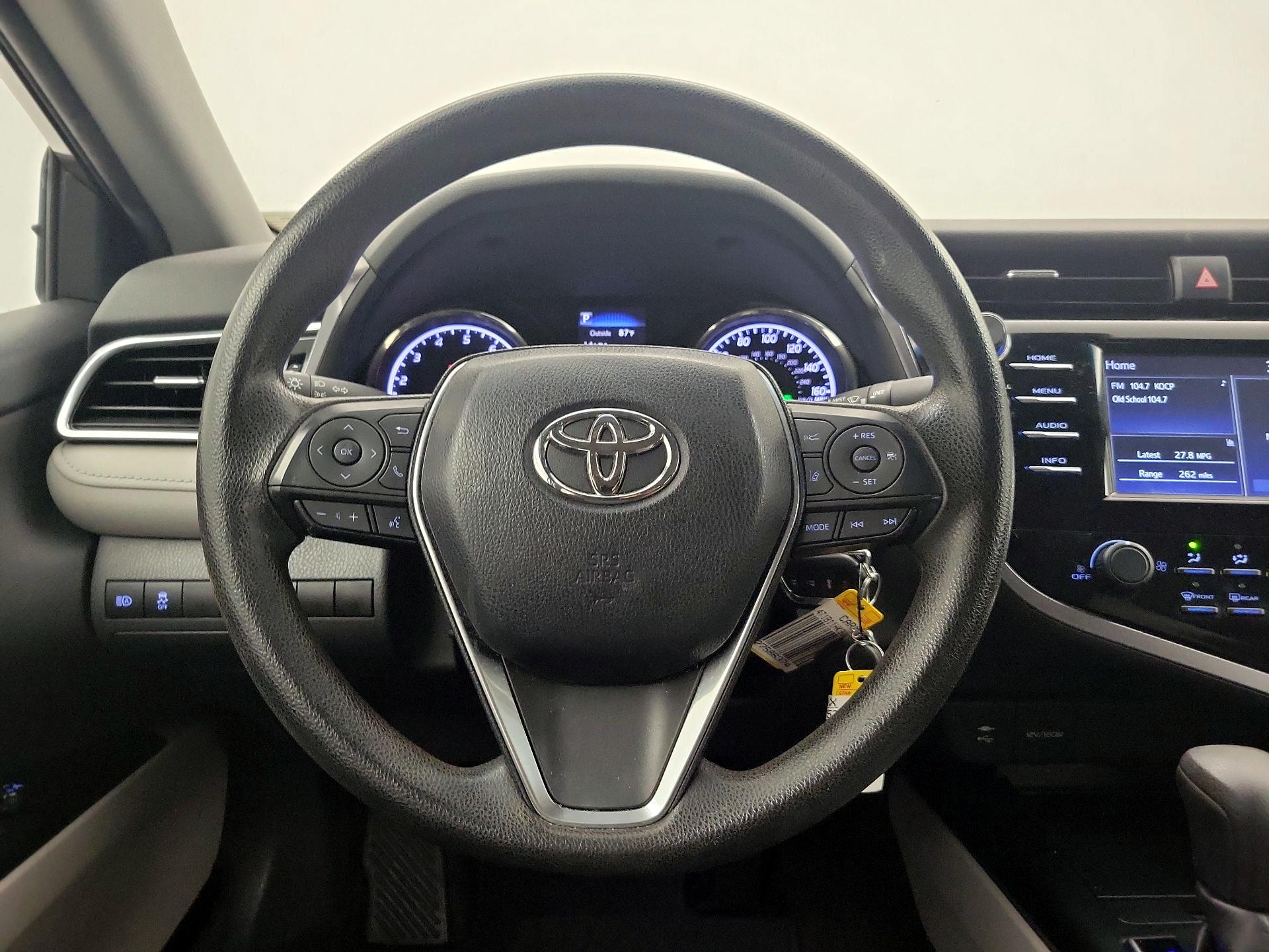 Thumbnail: 2018 Toyota Camry - 10