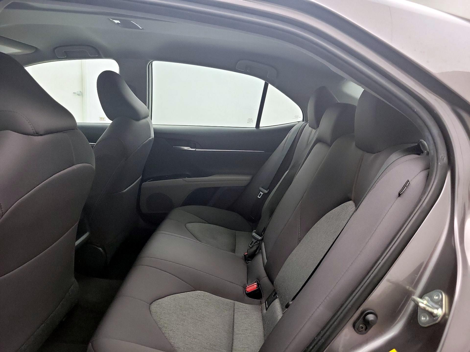 Thumbnail: 2018 Toyota Camry - 19