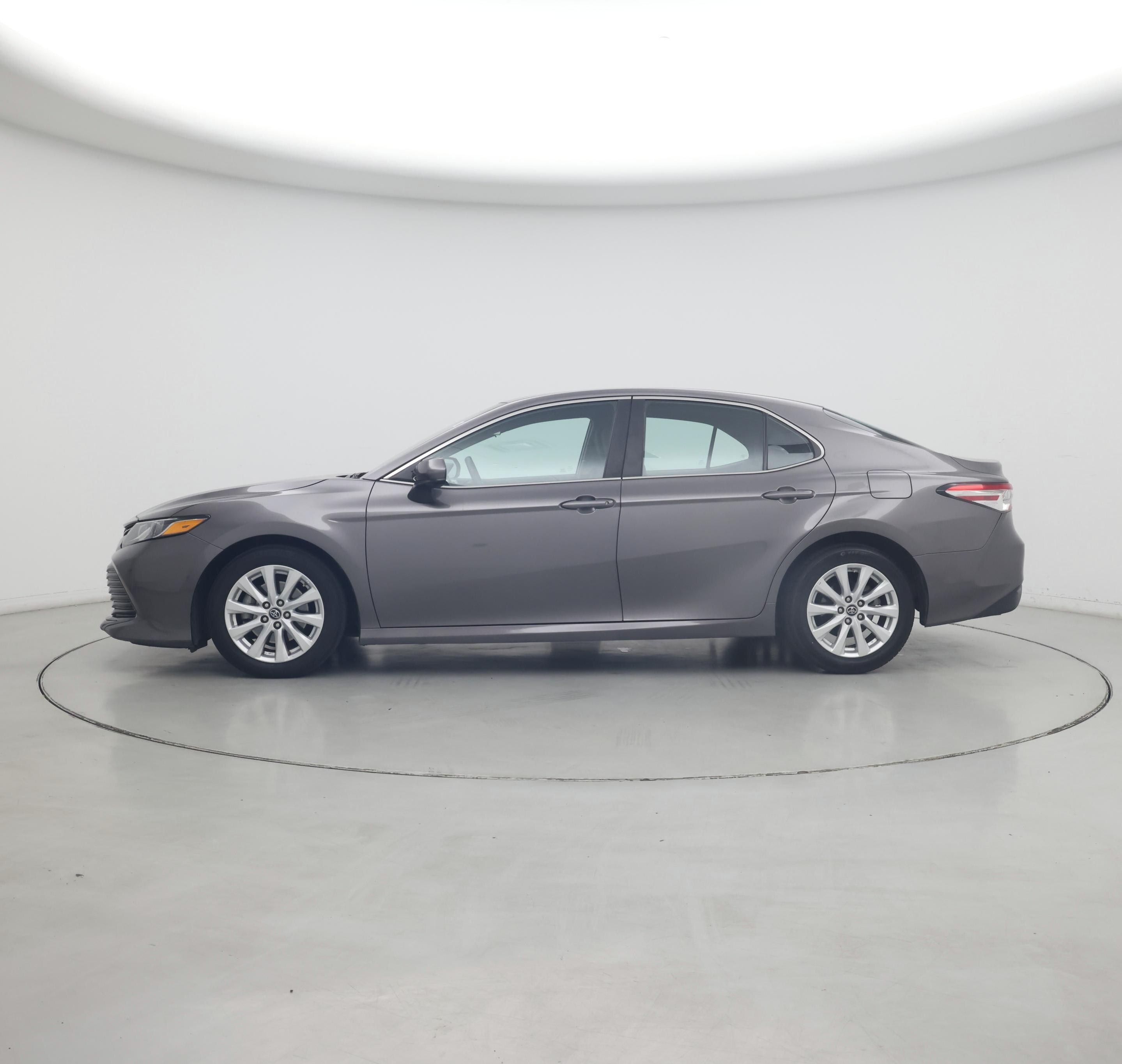 Thumbnail: 2018 Toyota Camry - 3