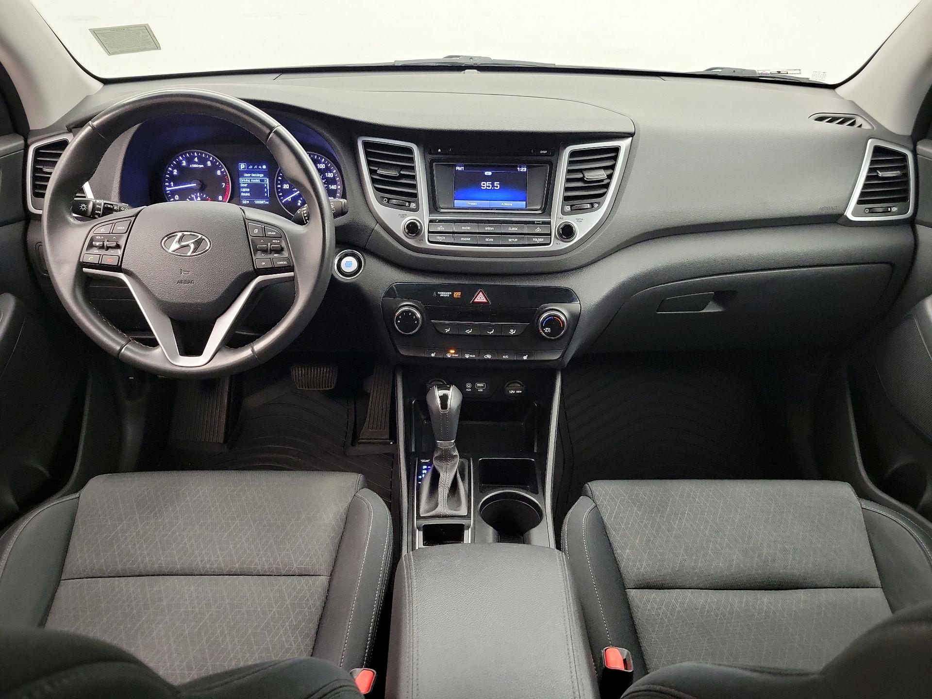 Thumbnail: 2016 Hyundai Tucson - 9
