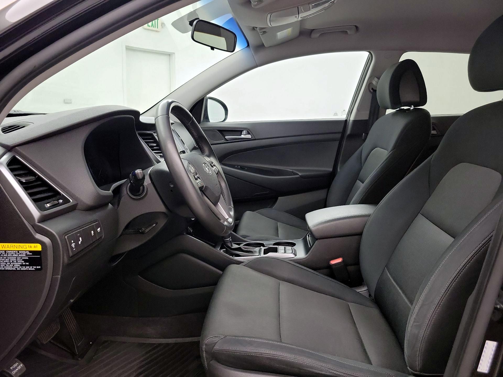 Thumbnail: 2016 Hyundai Tucson - 11
