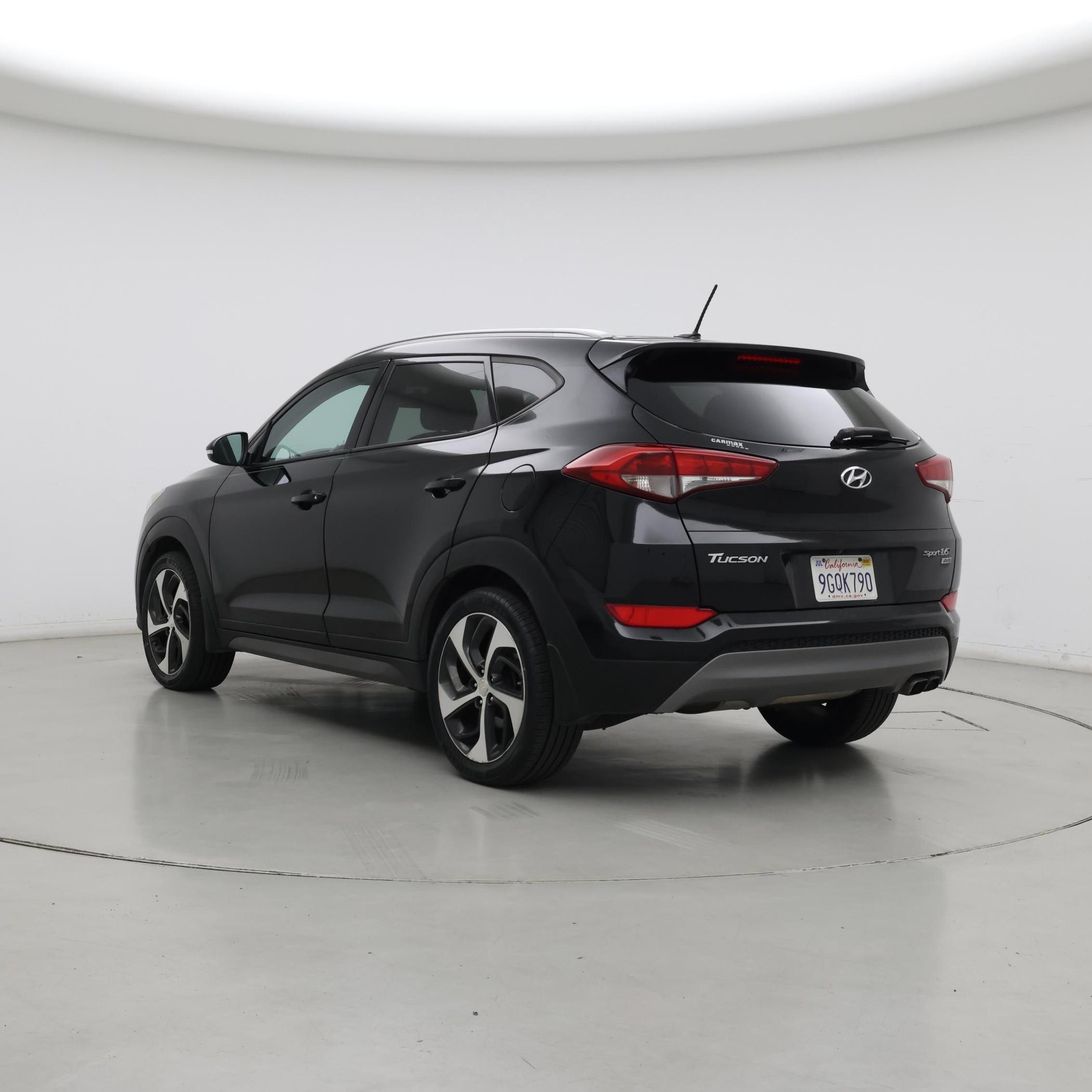 Thumbnail: 2016 Hyundai Tucson - 2