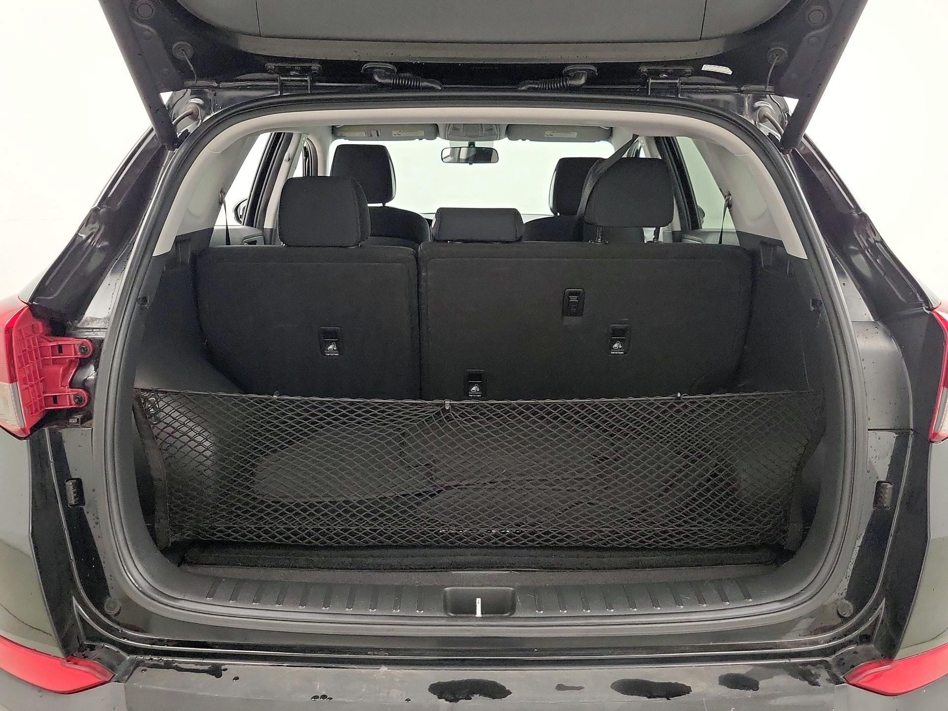 Thumbnail: 2016 Hyundai Tucson - 20