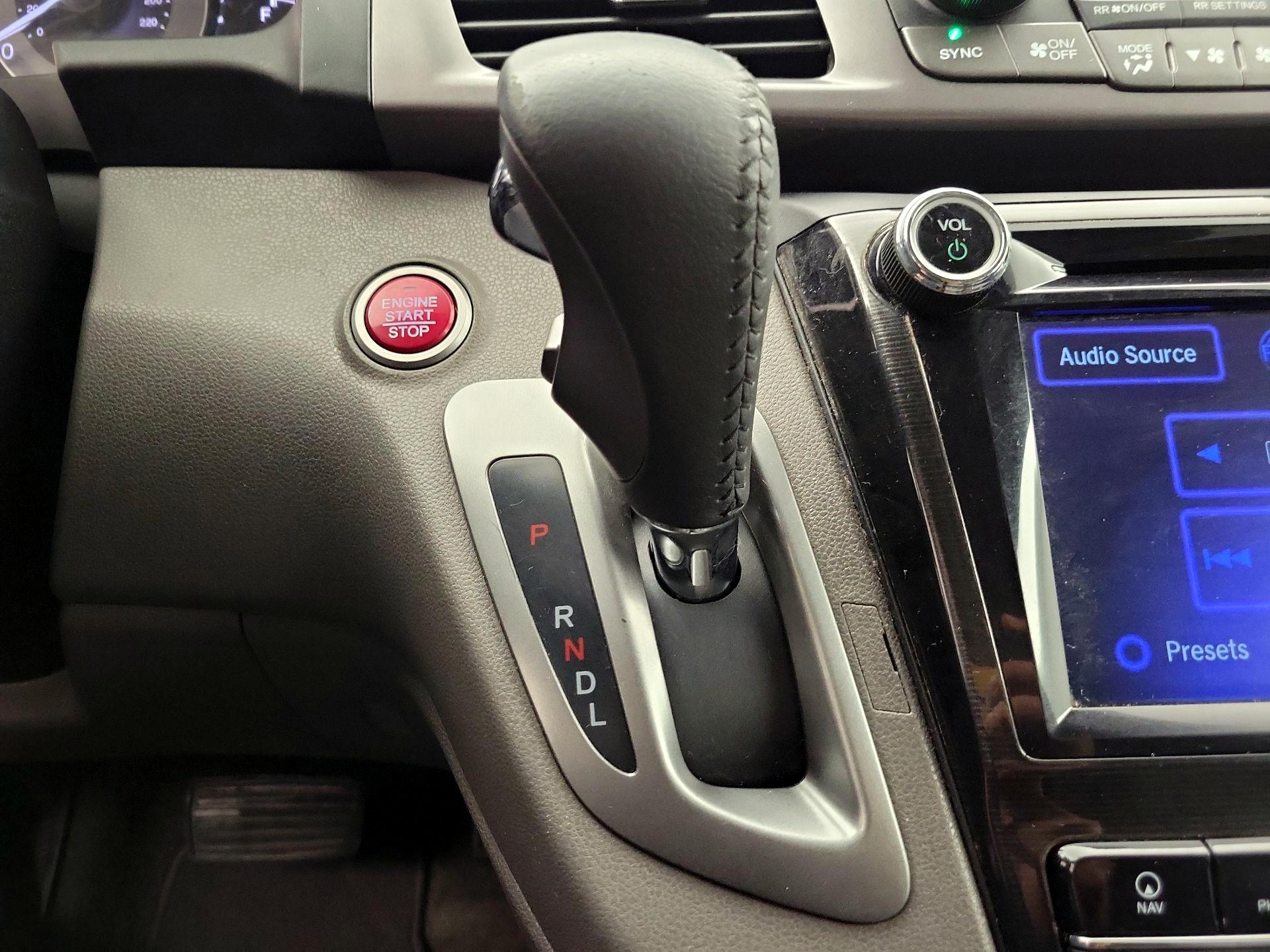 Thumbnail: 2015 Honda Odyssey - 18