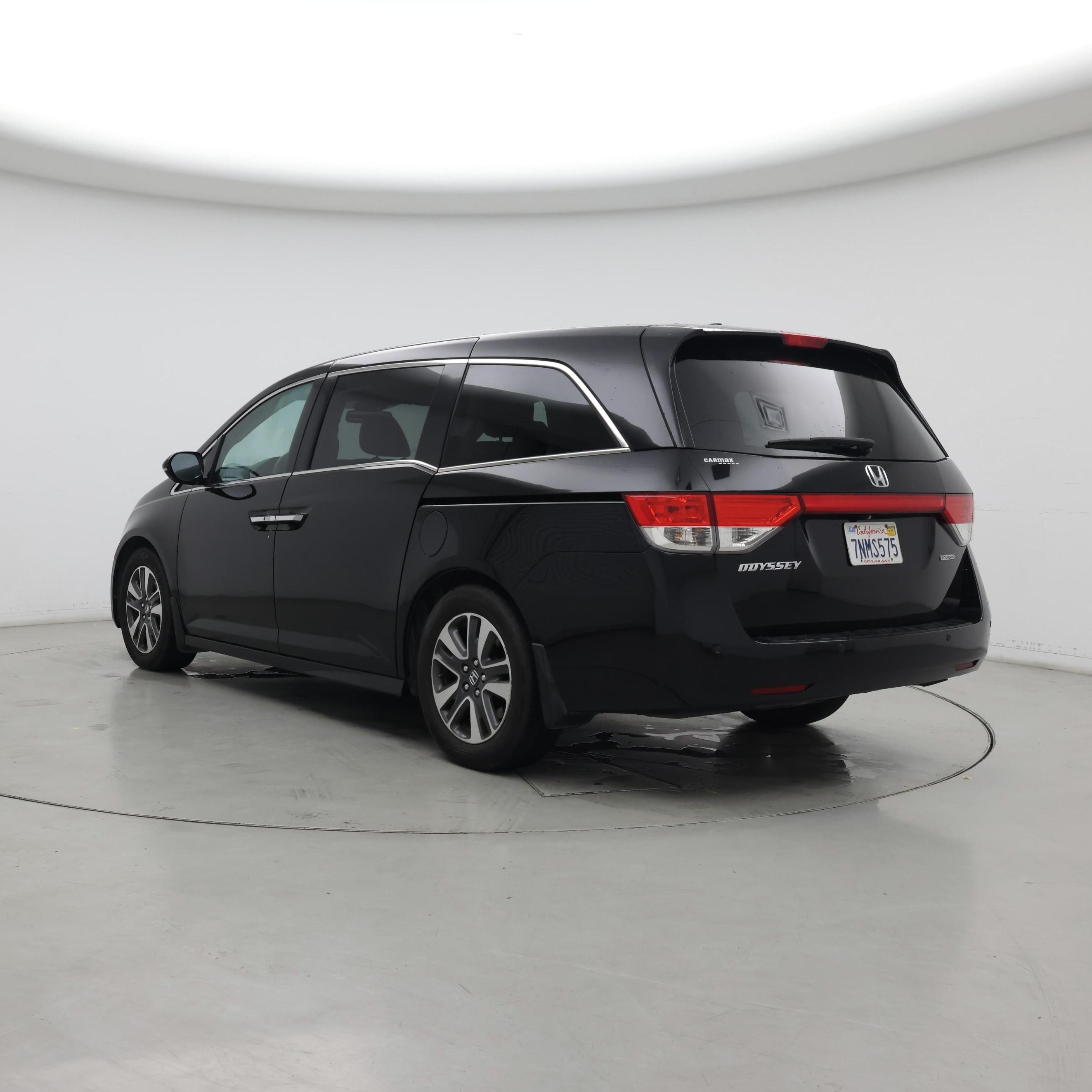 Thumbnail: 2015 Honda Odyssey - 2