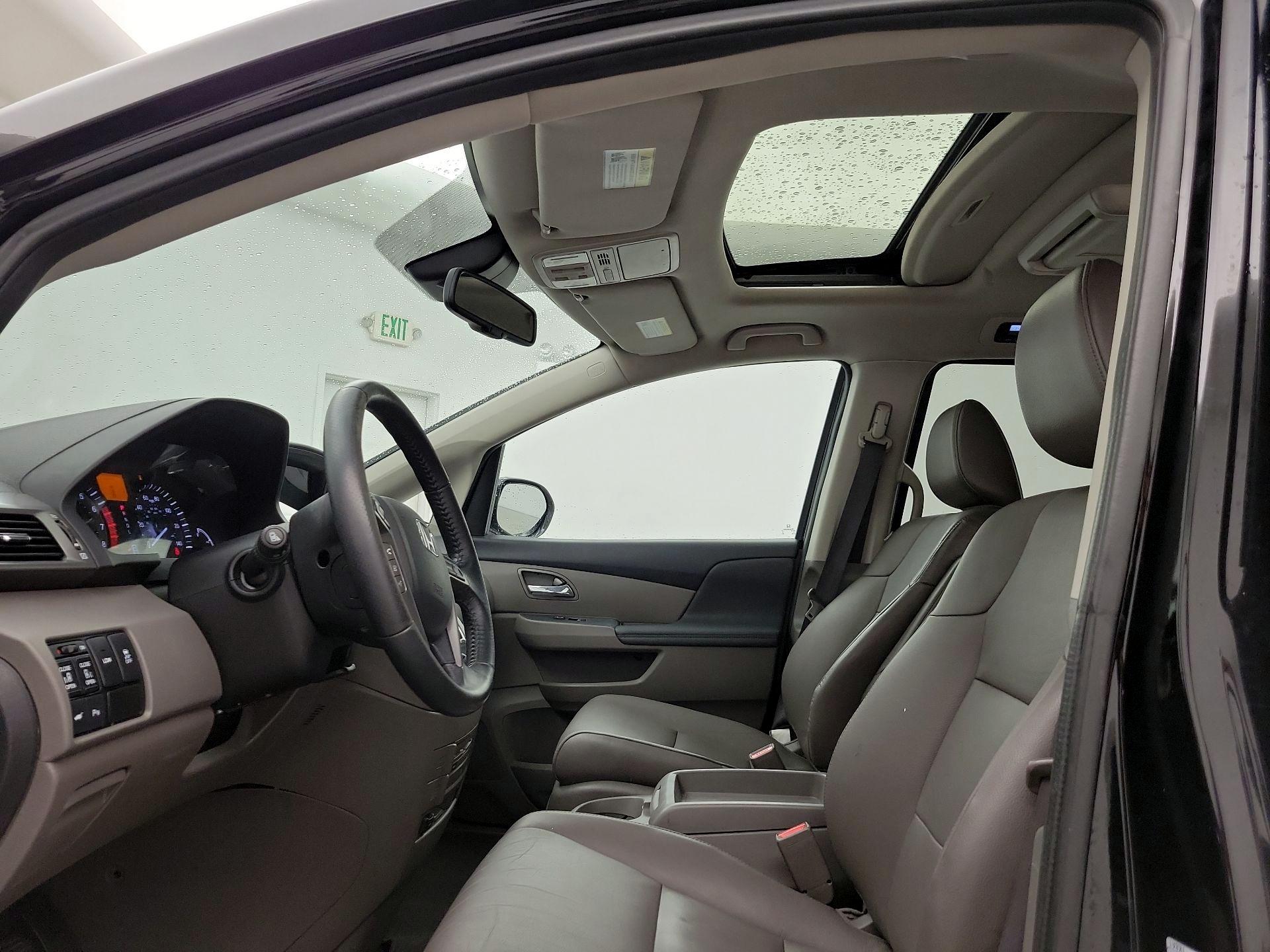 Thumbnail: 2015 Honda Odyssey - 20