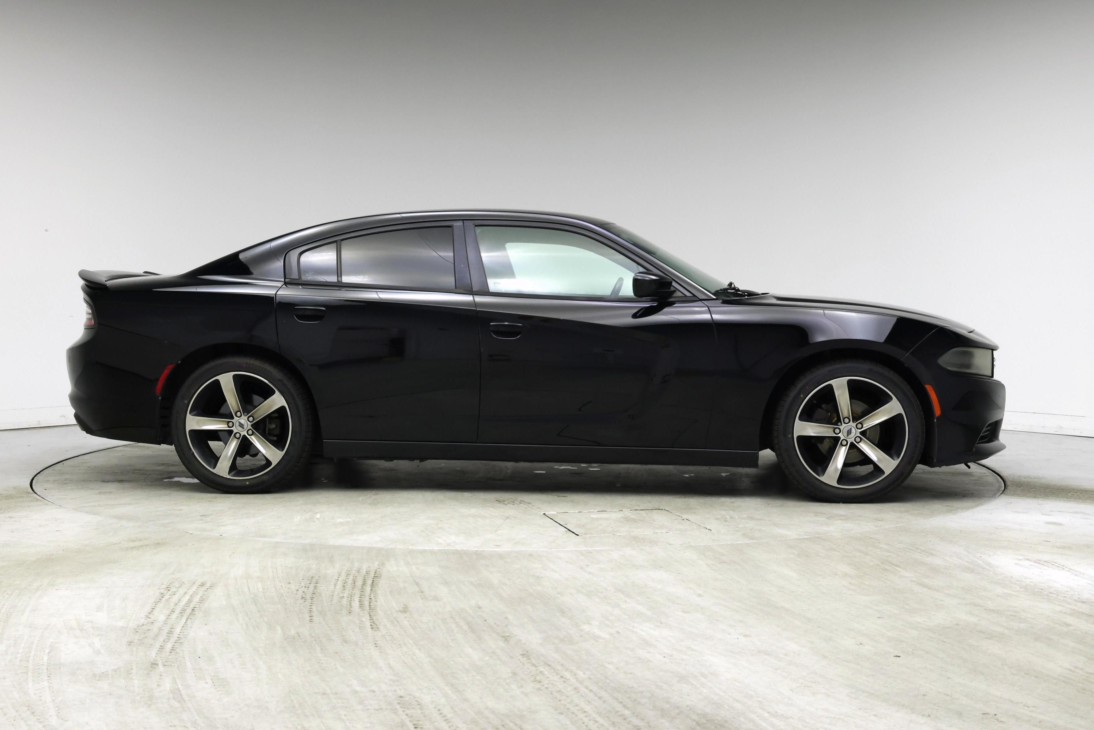 Thumbnail: 2017 Dodge Charger - 7