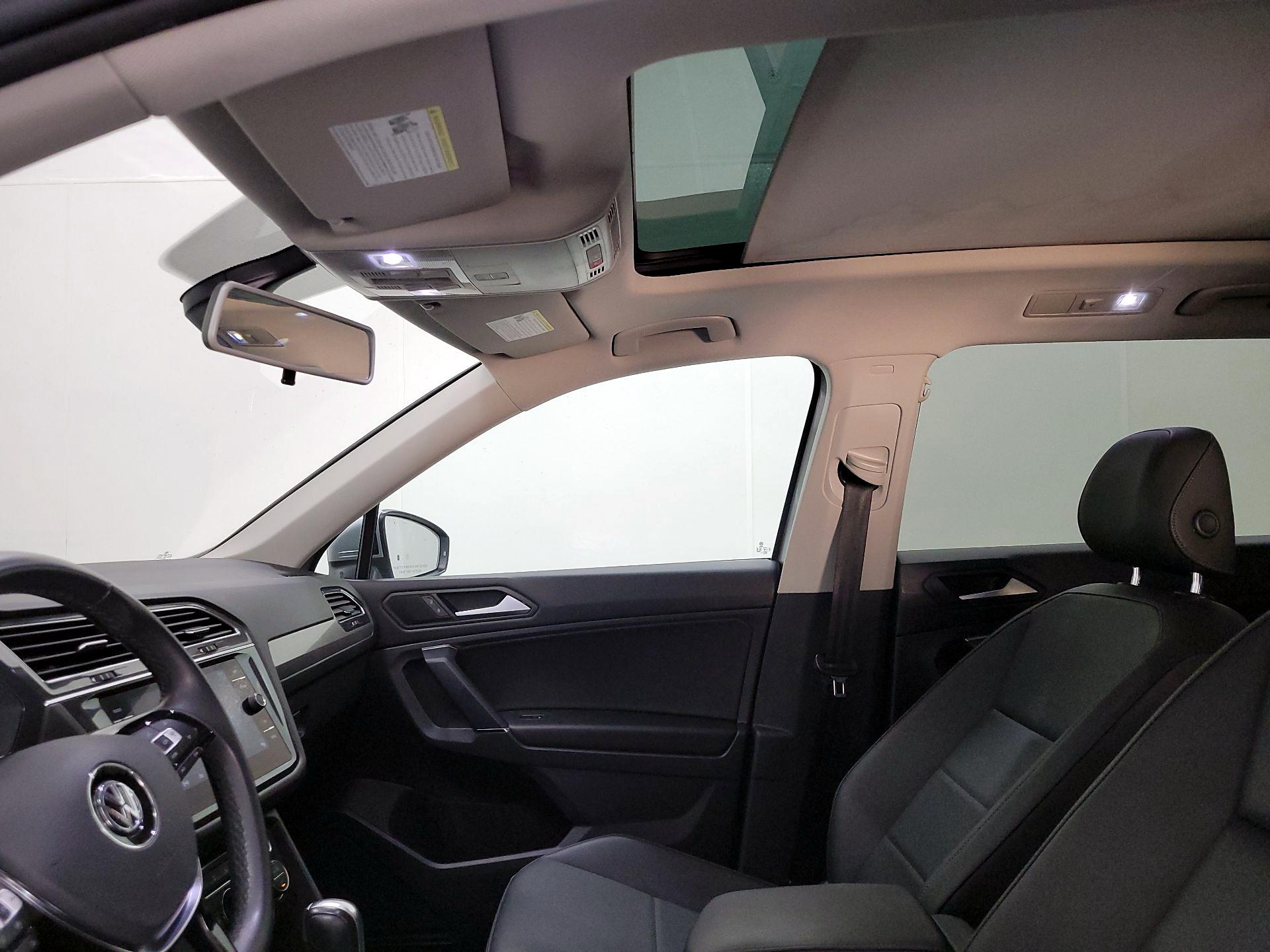 Thumbnail: 2020 Volkswagen Tiguan - 19