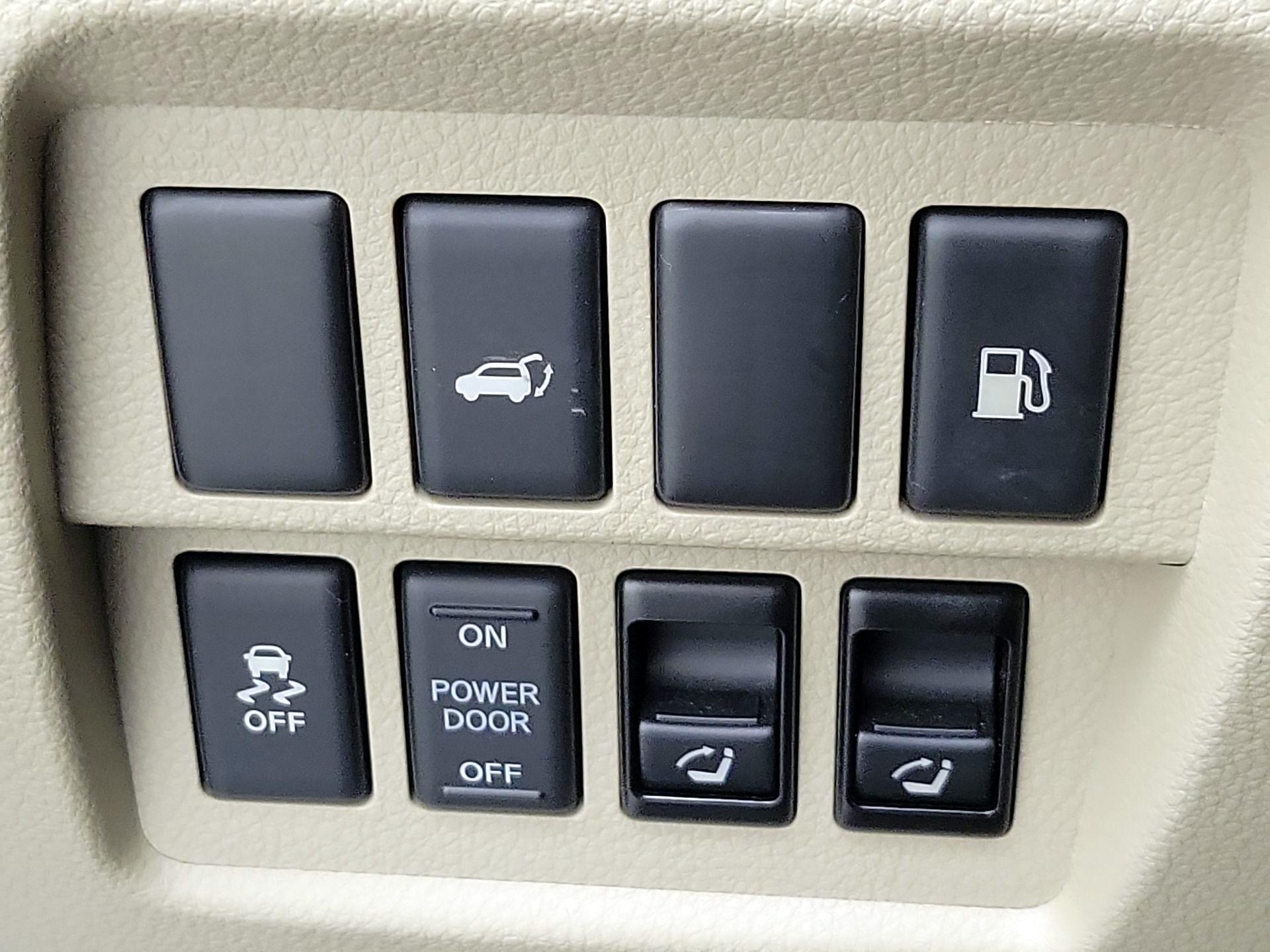 Thumbnail: 2013 Nissan Murano - 13