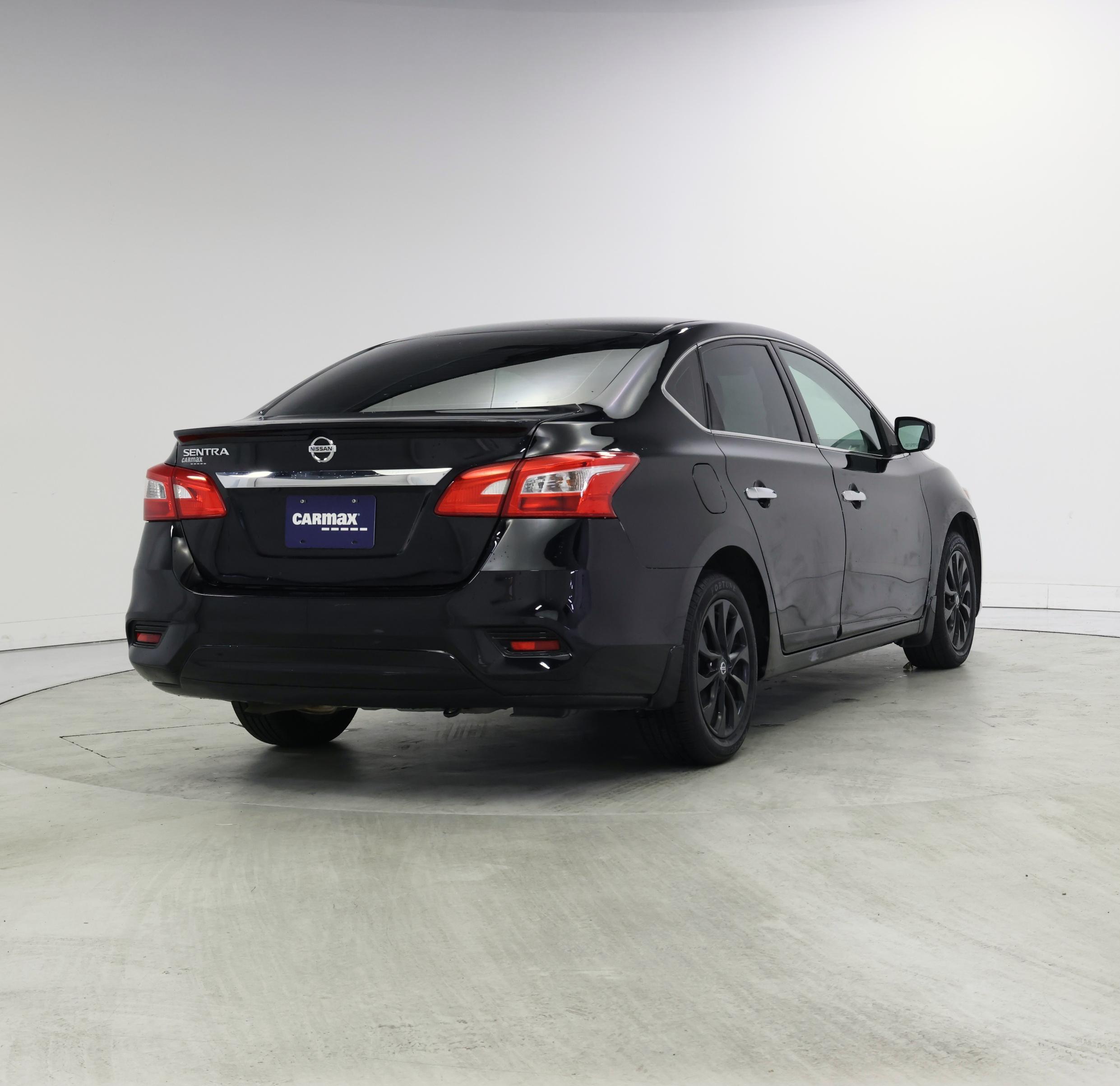 Thumbnail: 2018 Nissan Sentra - 8