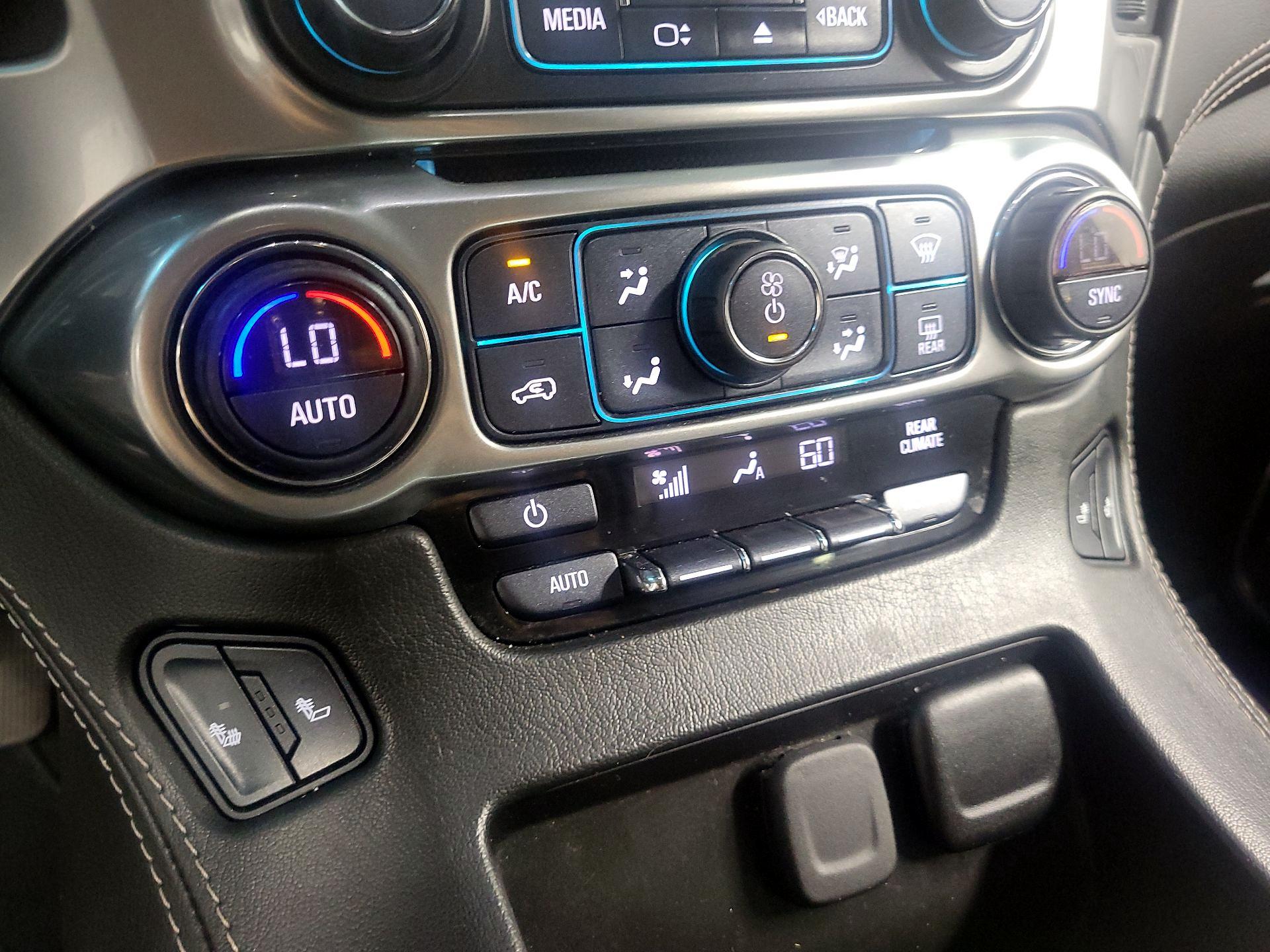 Thumbnail: 2018 Chevrolet Tahoe - 15