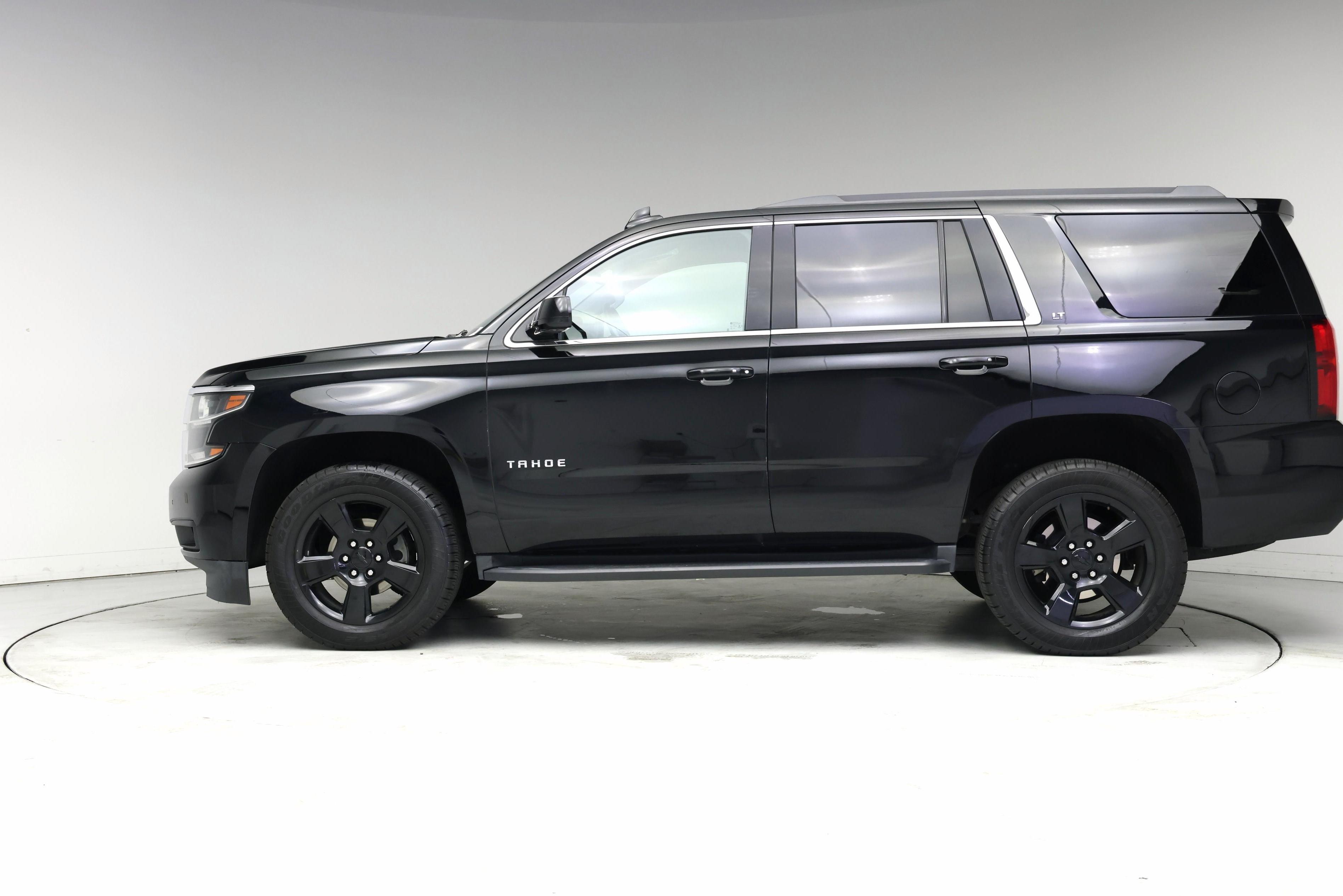 Thumbnail: 2018 Chevrolet Tahoe - 3