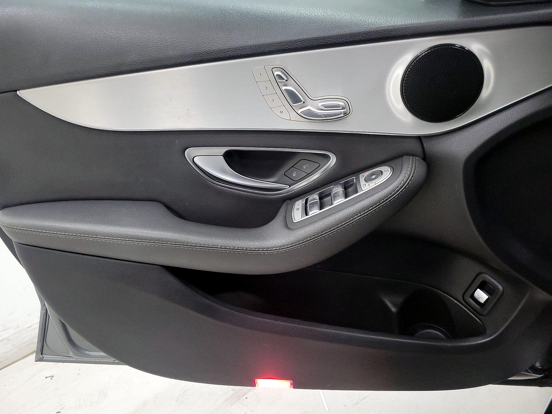 Thumbnail: 2019 Mercedes-Benz C-Class - 12