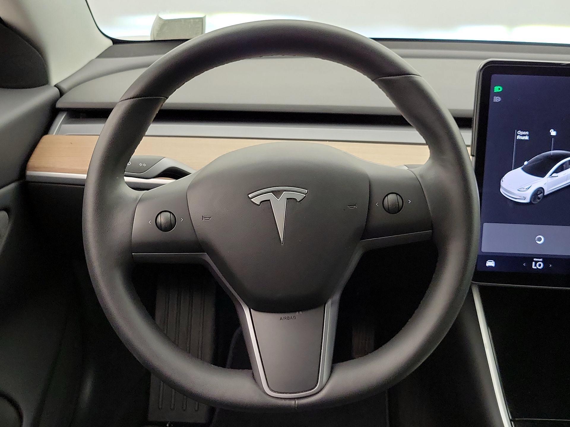 Thumbnail: 2019 Tesla Model 3 - 10